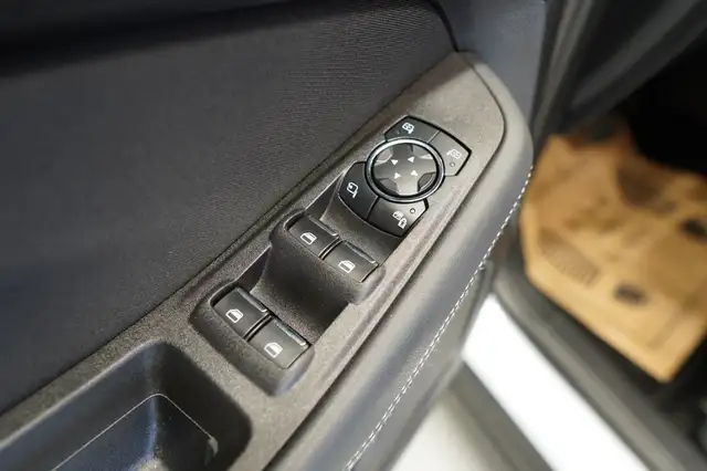 Ford S-Max view 14