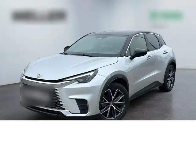 Lexus LBX