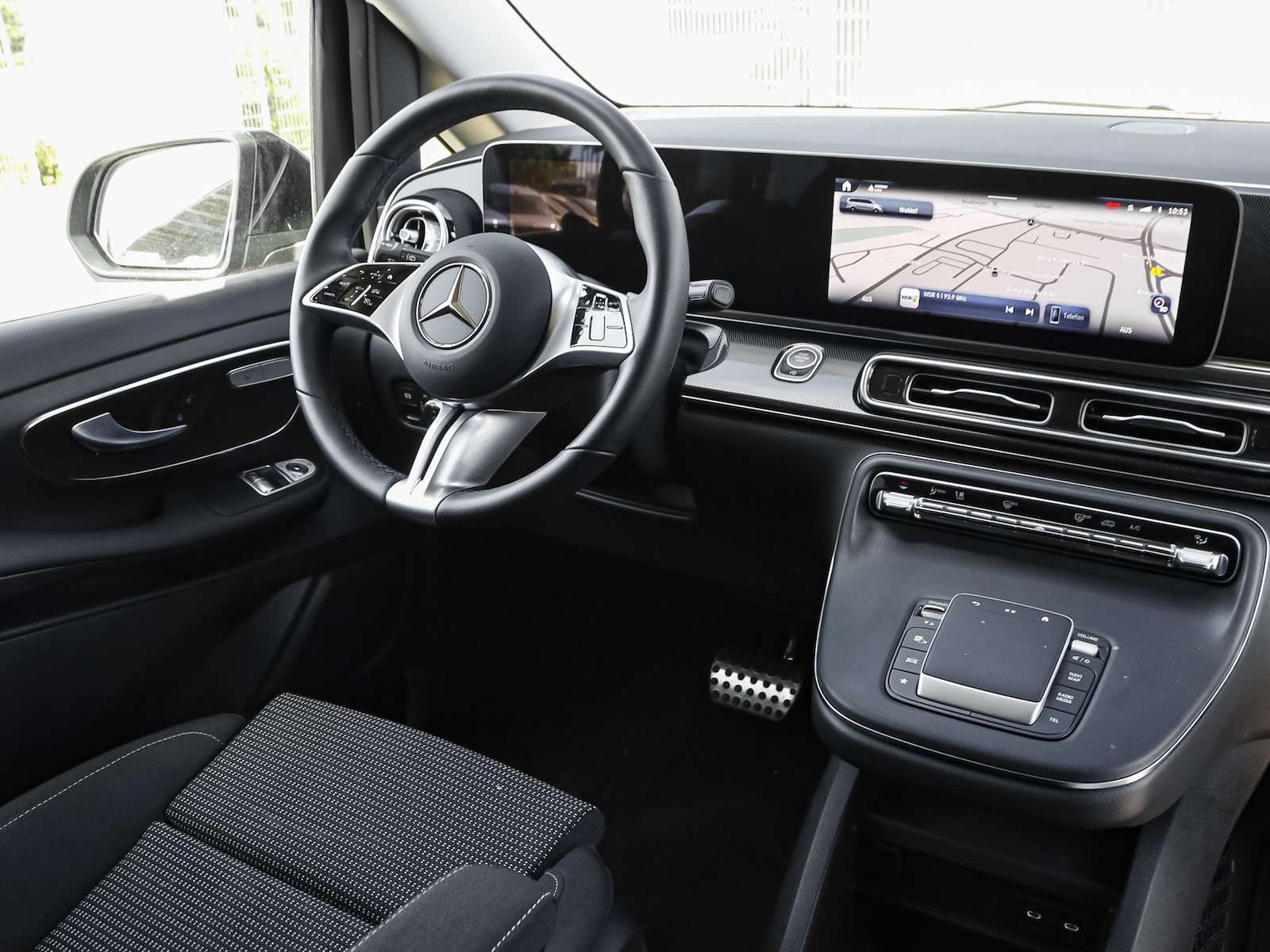 Mercedes-Benz V 220