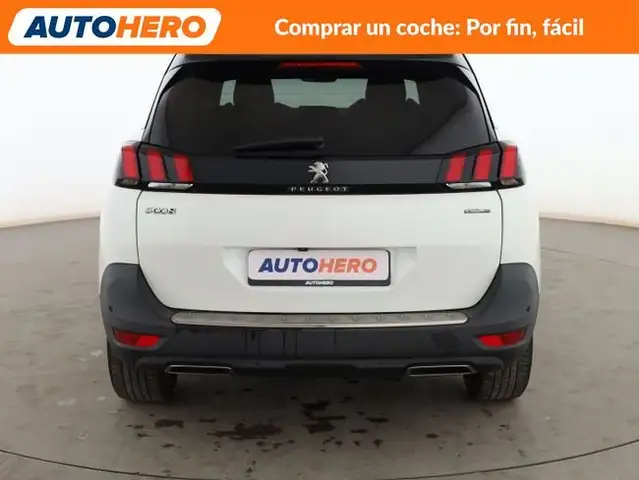 Peugeot 5008 view 5