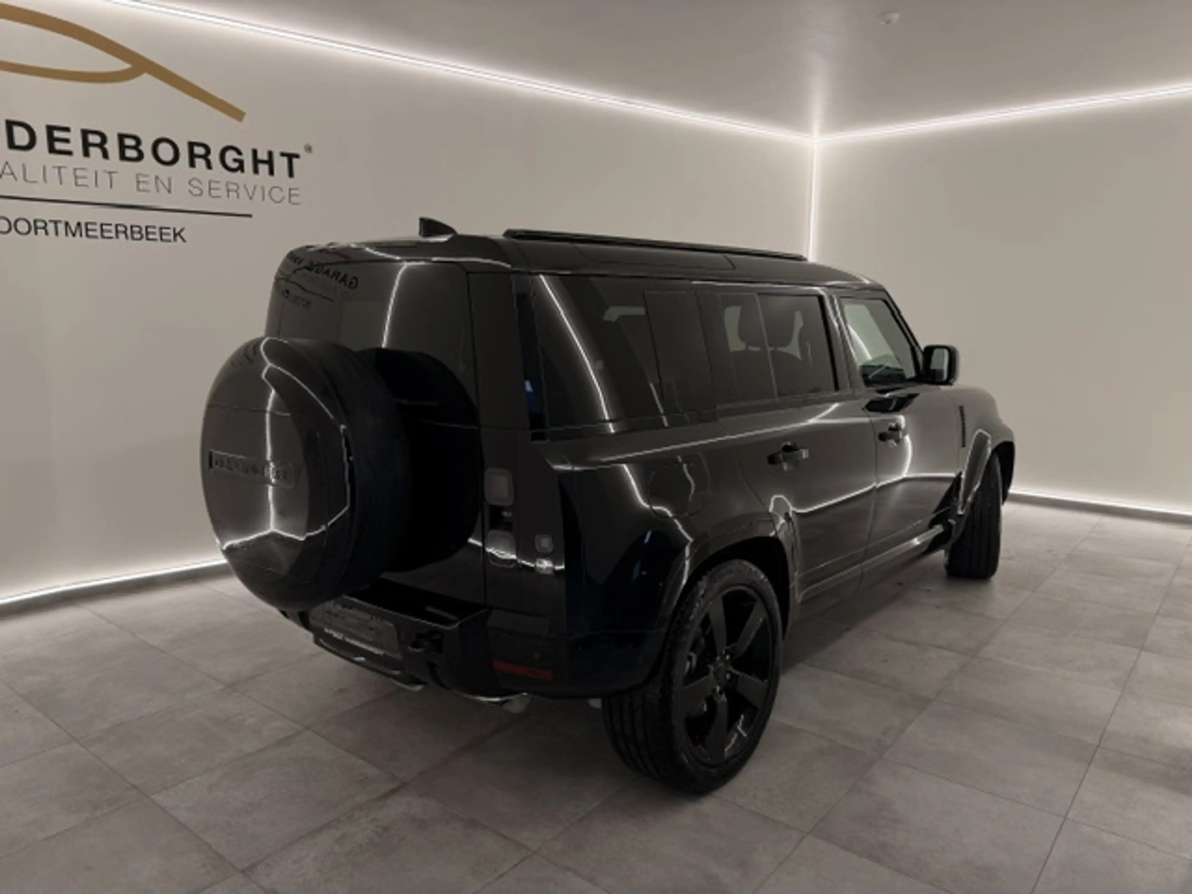 Land Rover Defender X-DYNAMIC HSE PHEV NIEUW+TAL VAN OPTIES — photo 4