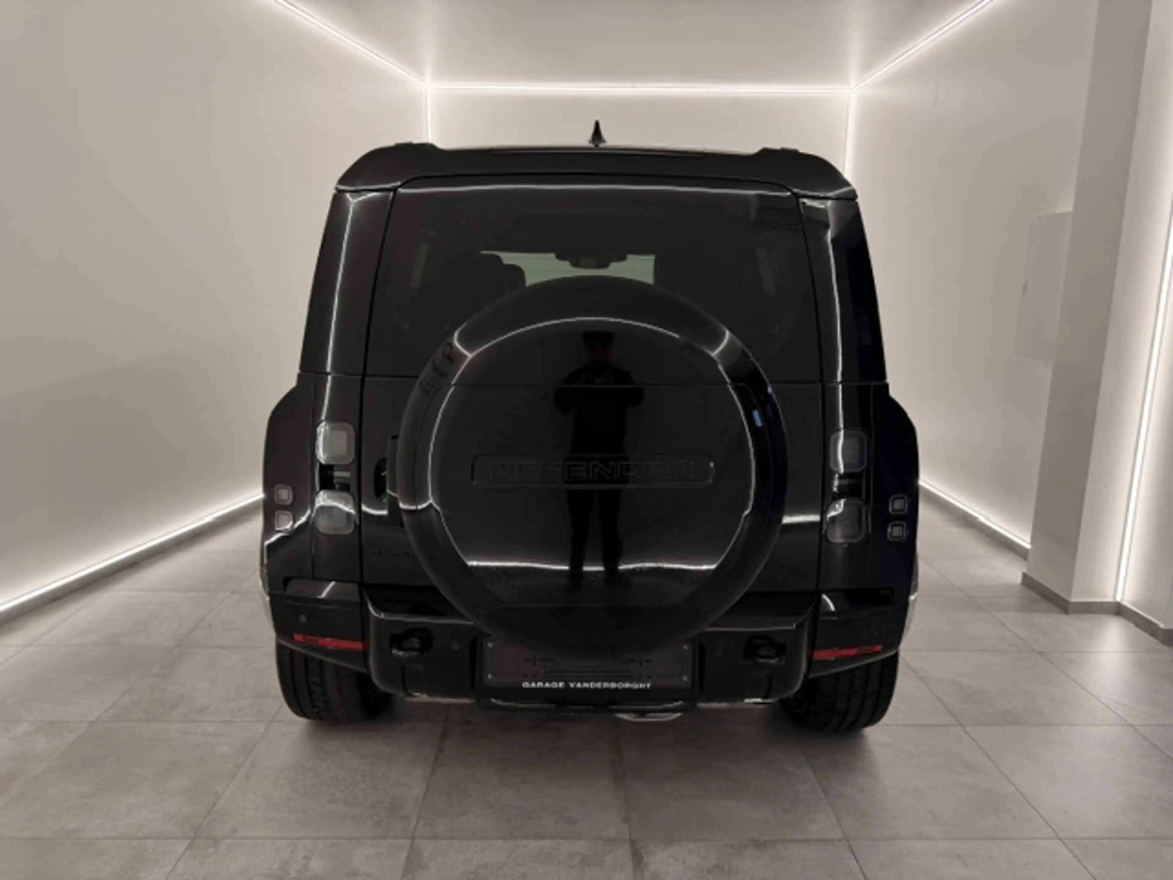 Land Rover Defender X-DYNAMIC HSE PHEV NIEUW+TAL VAN OPTIES — photo 5