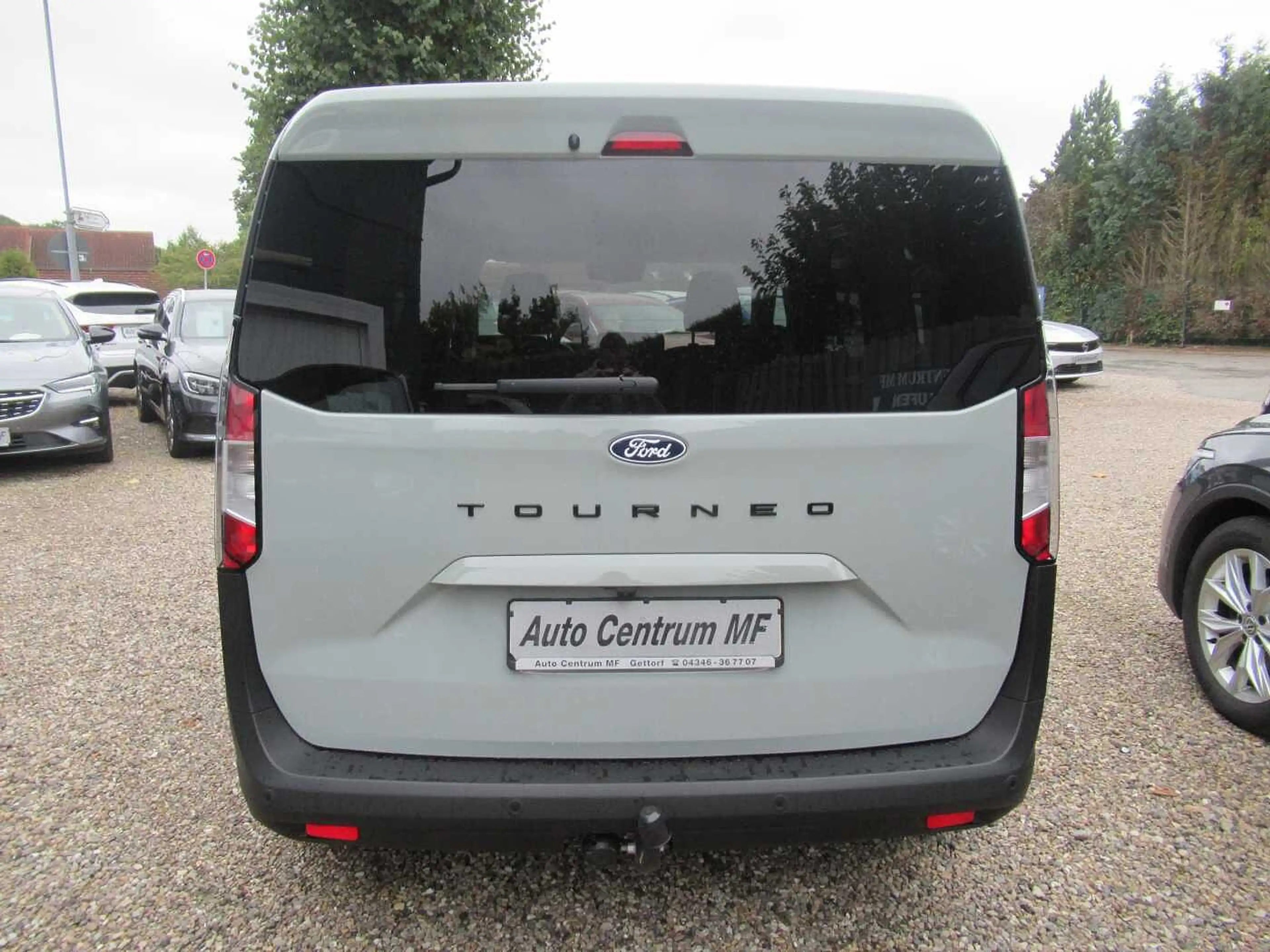 Ford Tourneo Courier — photo 5