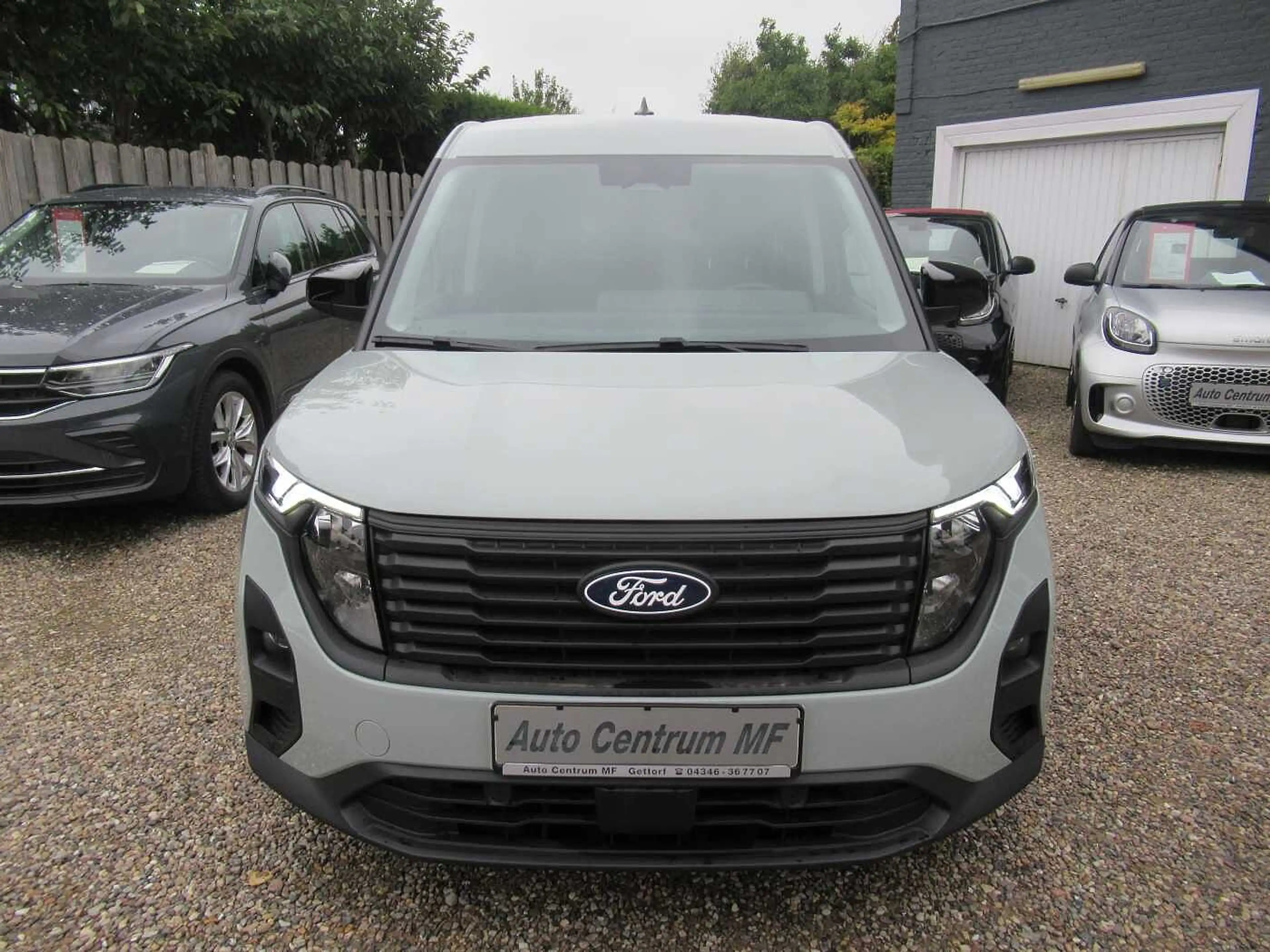 Ford Tourneo Courier — photo 2
