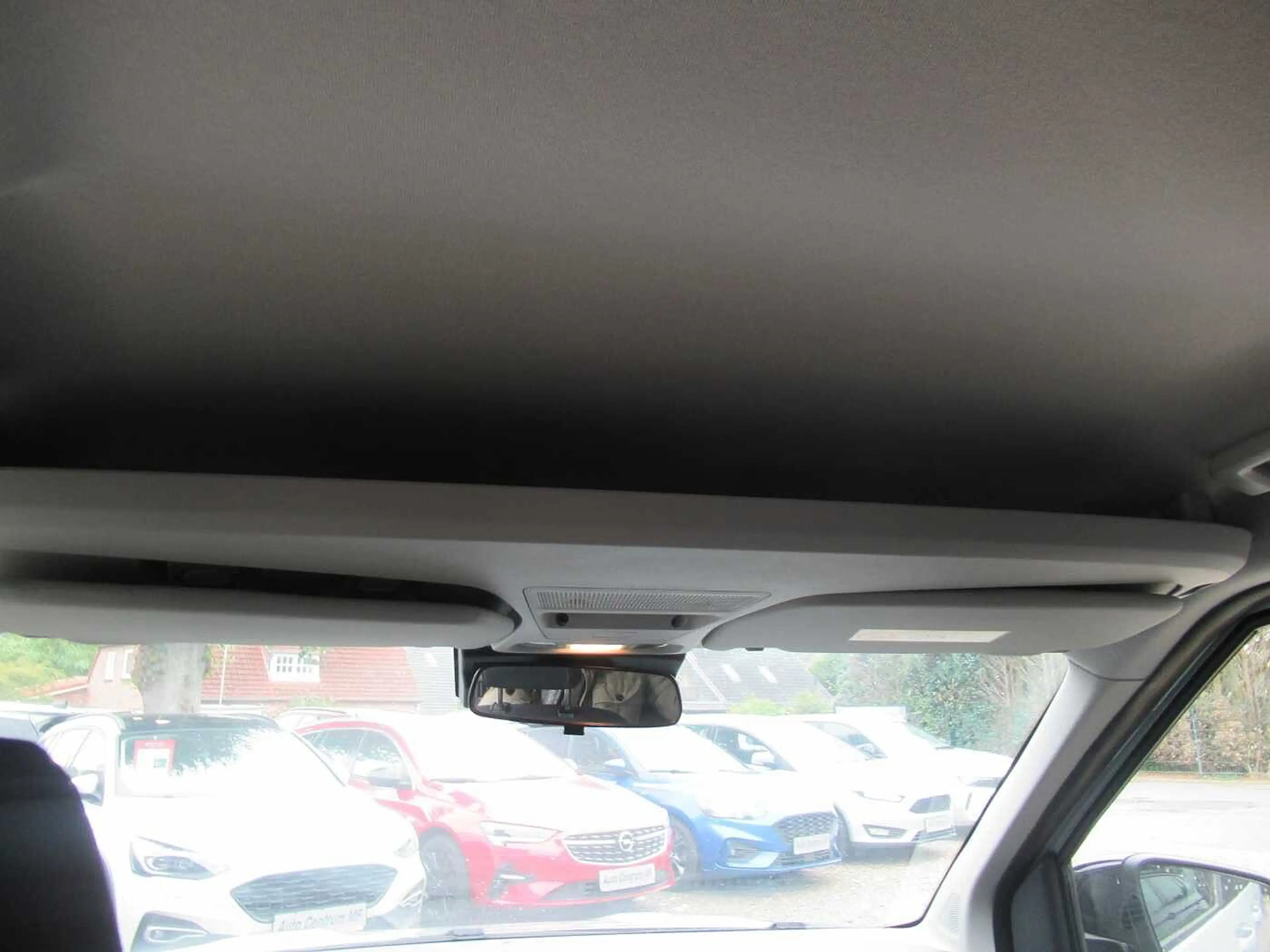 Ford Tourneo Courier — photo 9