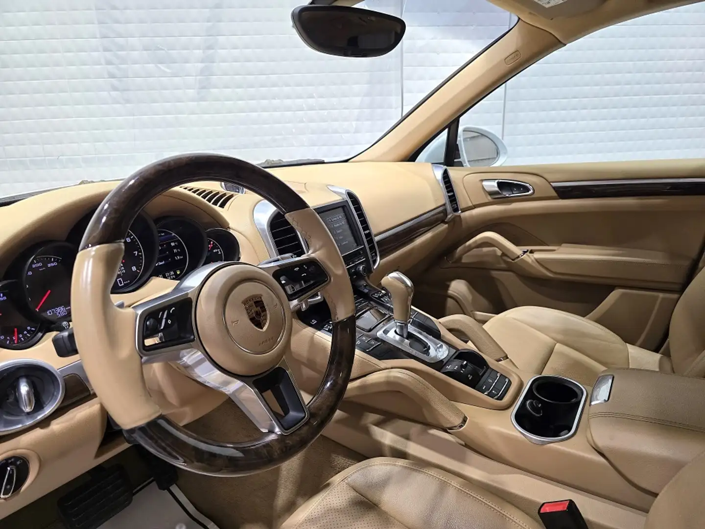 Porsche Cayenne Aut. Blanco - 2