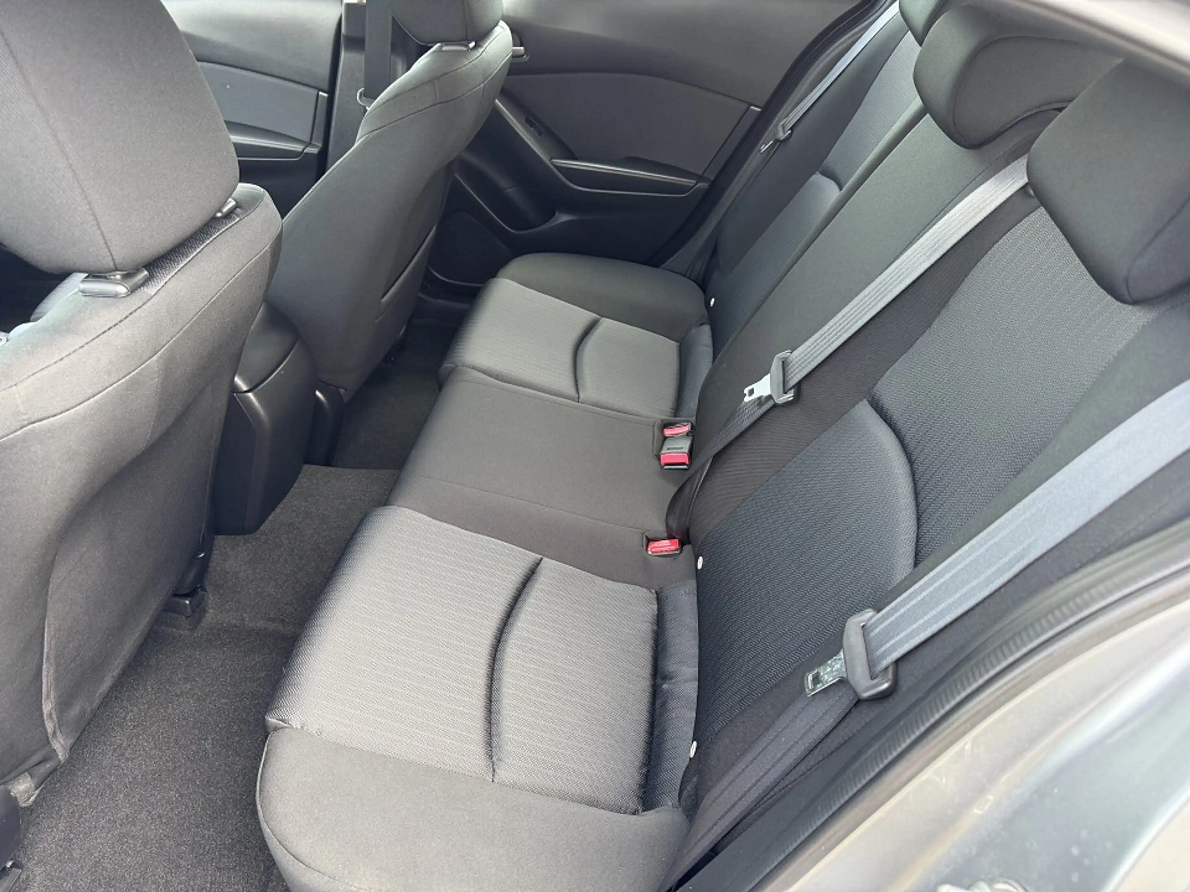 Mazda 3 SKYACTIV-G 100 6GS AL-PRIME — photo 8