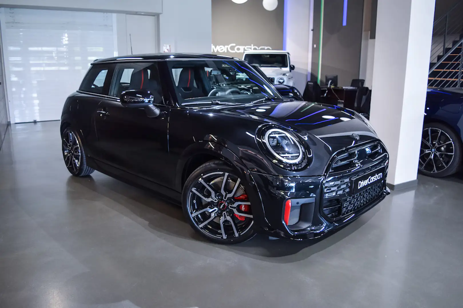 MINI Cooper 3 Puertas JCW Negro - 2