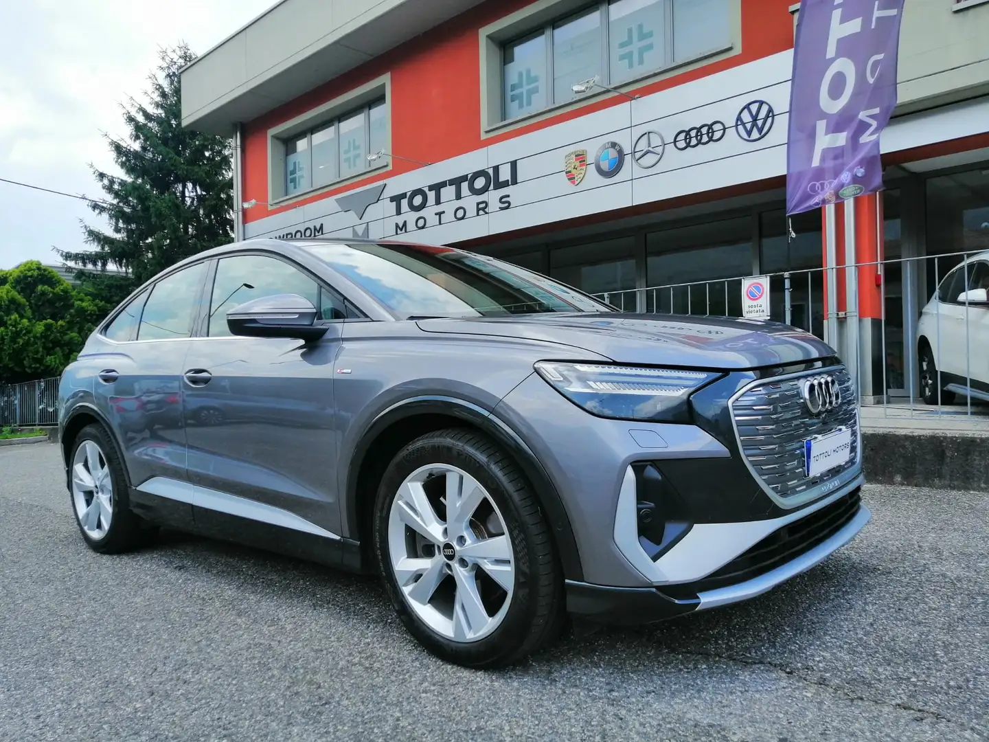 Audi Q4 e-tron Q4 Sportback e-tron 40 S LINE EDITION 150kWW 204CV Silber - 2