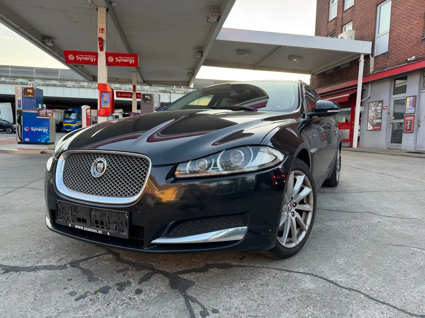 Jaguar XF SPORTBRAKE - 2.2 DIESEL - OPEN DAK - FULL OPTION Zwart - 2