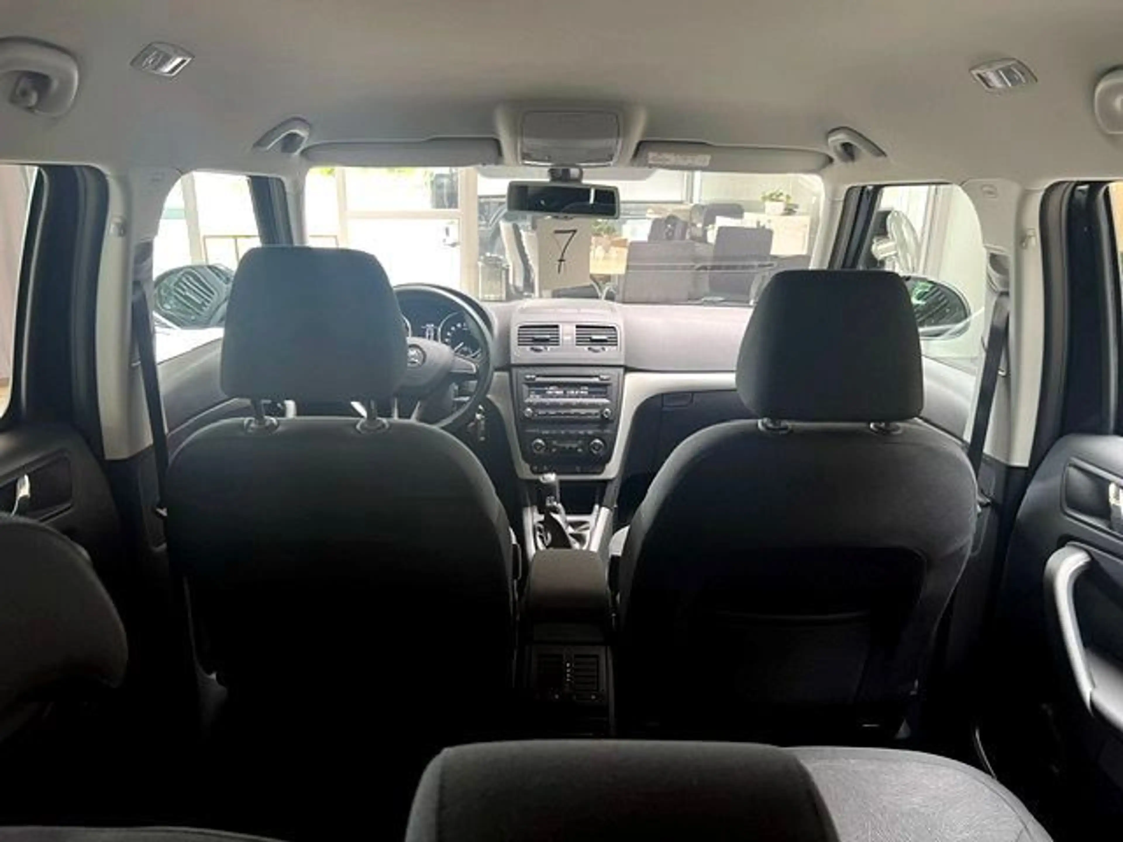 Skoda Yeti Ambition,Klimaautomatik,Einparkhilfe,Tempom — photo 14