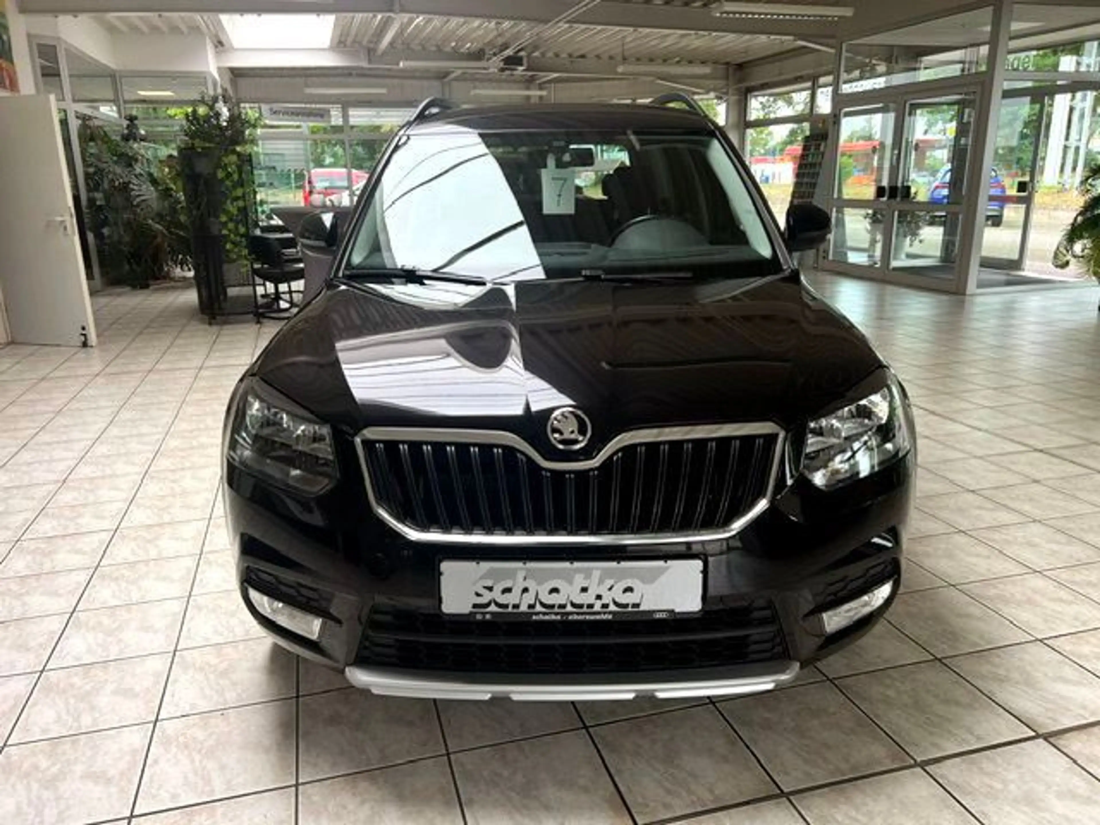 Skoda Yeti Ambition,Klimaautomatik,Einparkhilfe,Tempom — photo 2