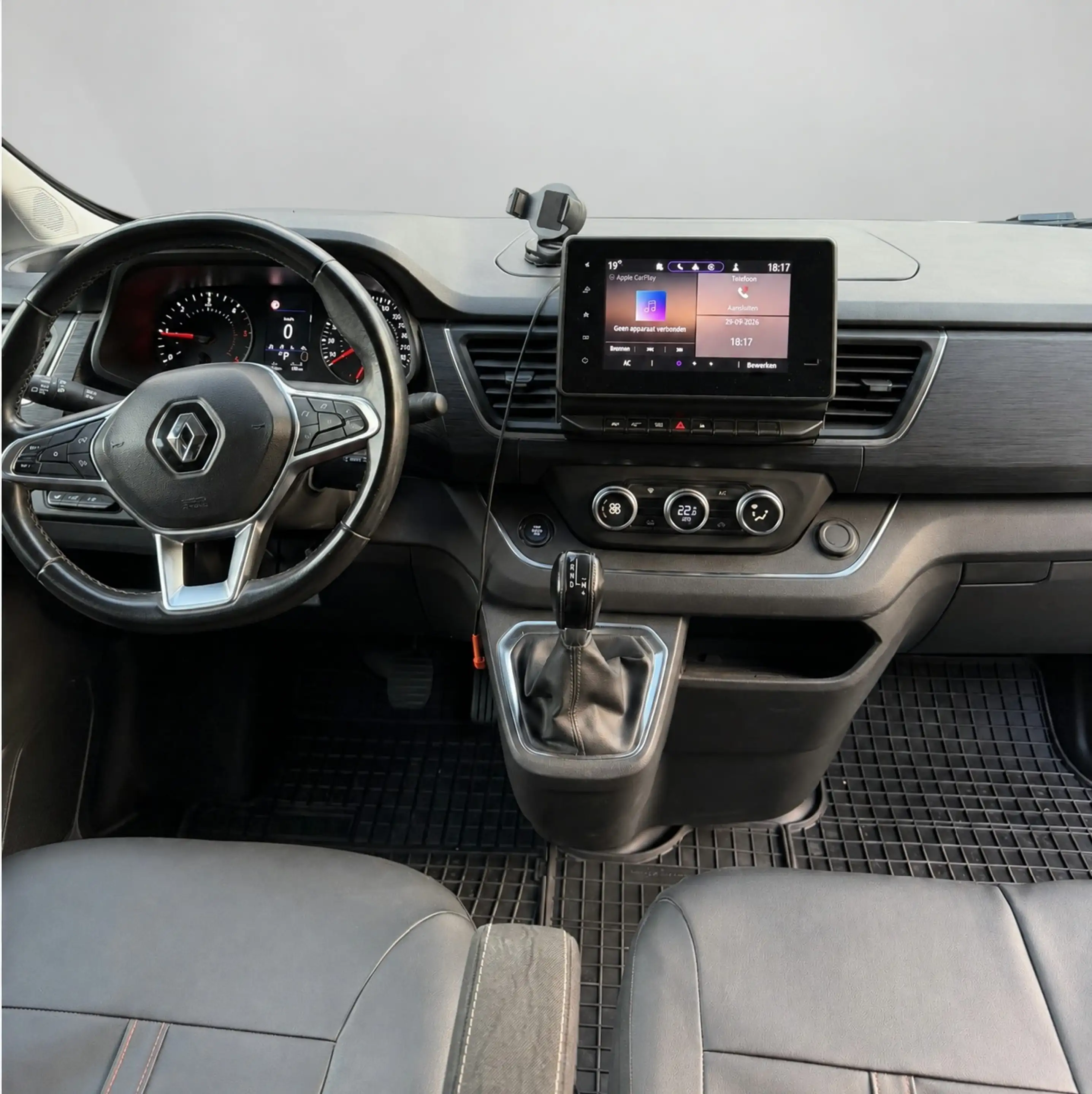 Renault Trafic 2.0 dCi 150 T29 L2H1 DC Luxe Camera, Cruise, Carpl — photo 8