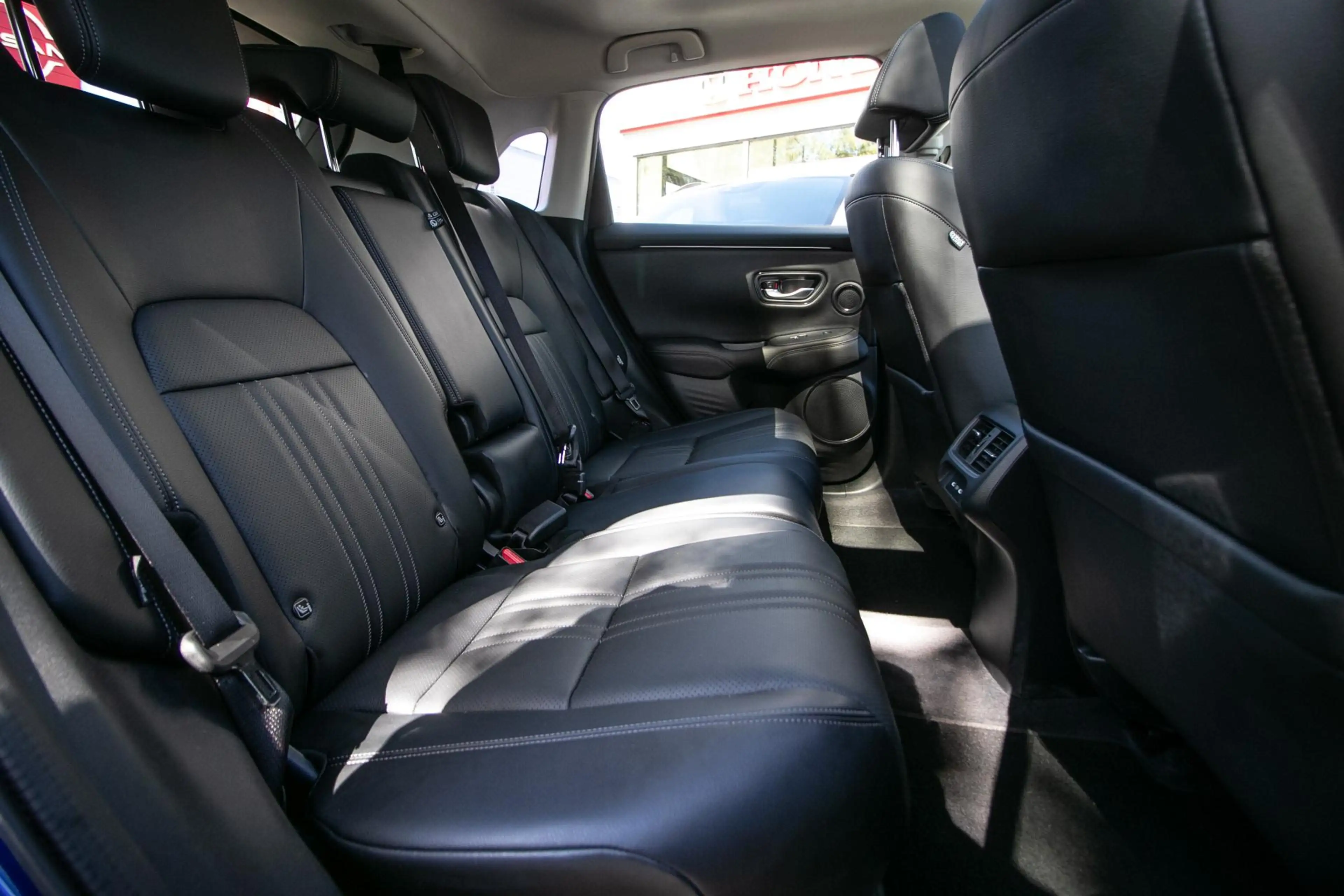 Honda ZR-V 2.0 e:HEV Advance | pano schuif - k dak | Apple cp — photo 8