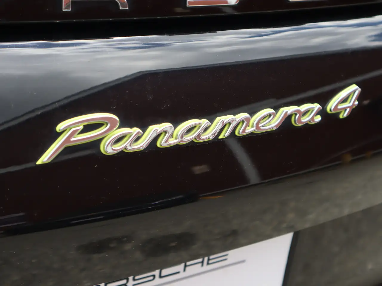 Porsche Panamera снимка Porsche Panamera