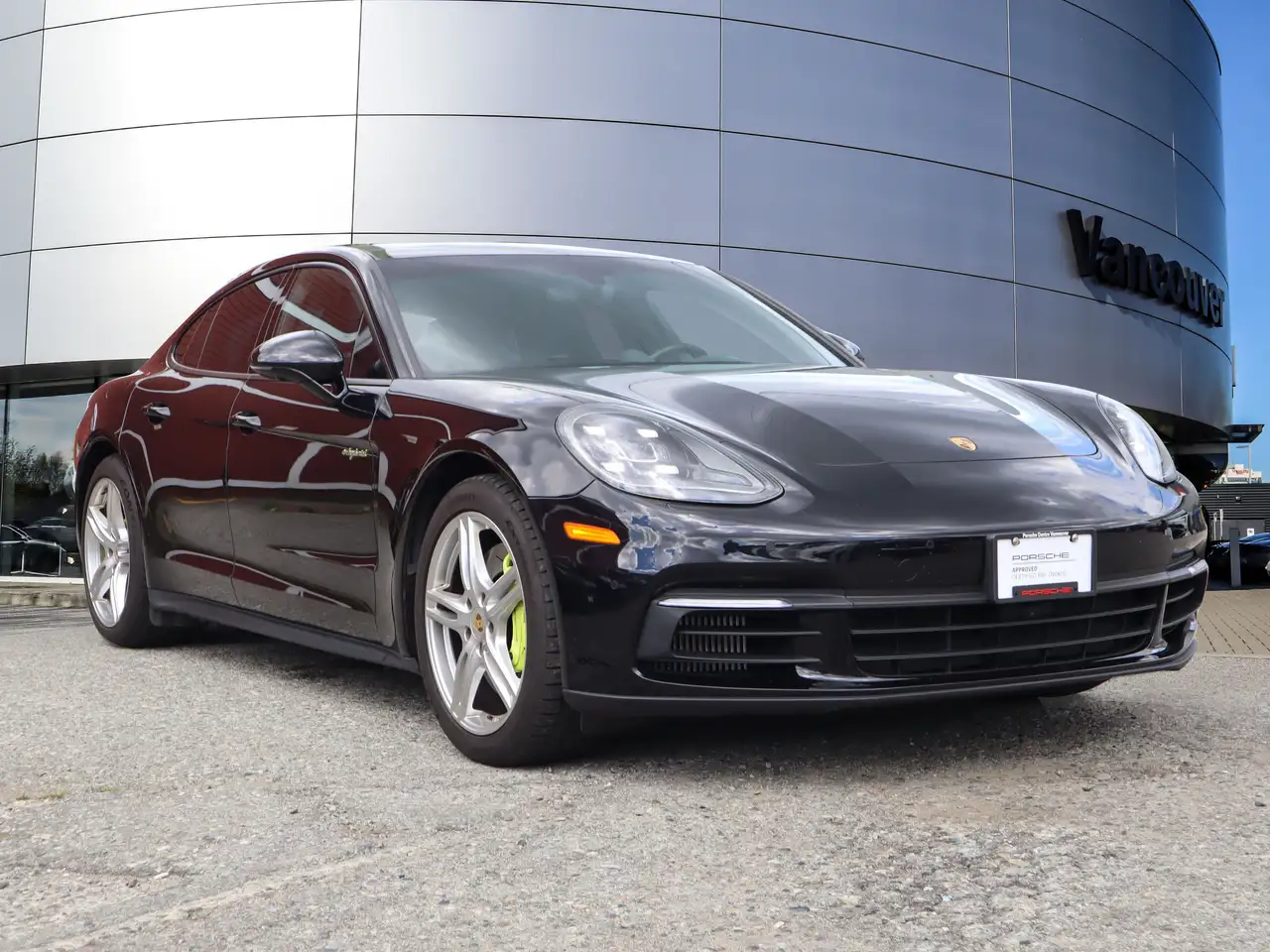 Porsche Panamera снимка Porsche Panamera