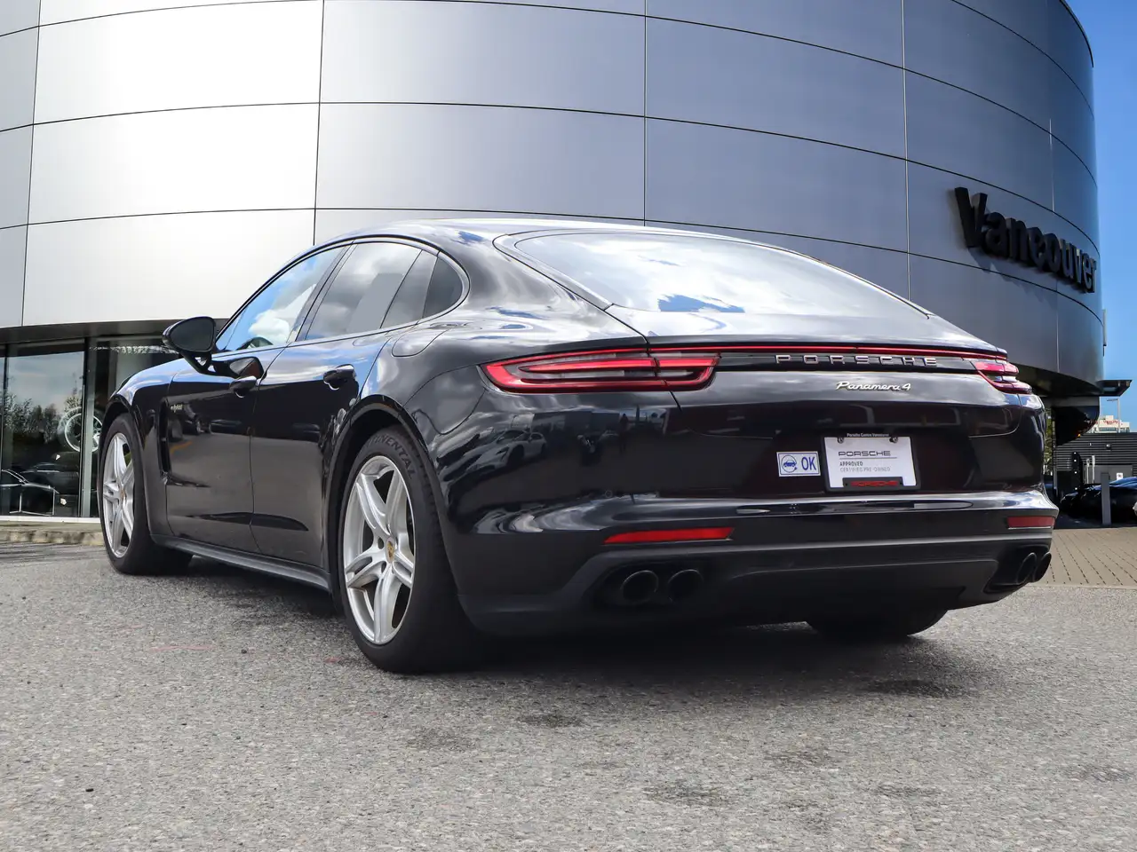 Porsche Panamera снимка Porsche Panamera