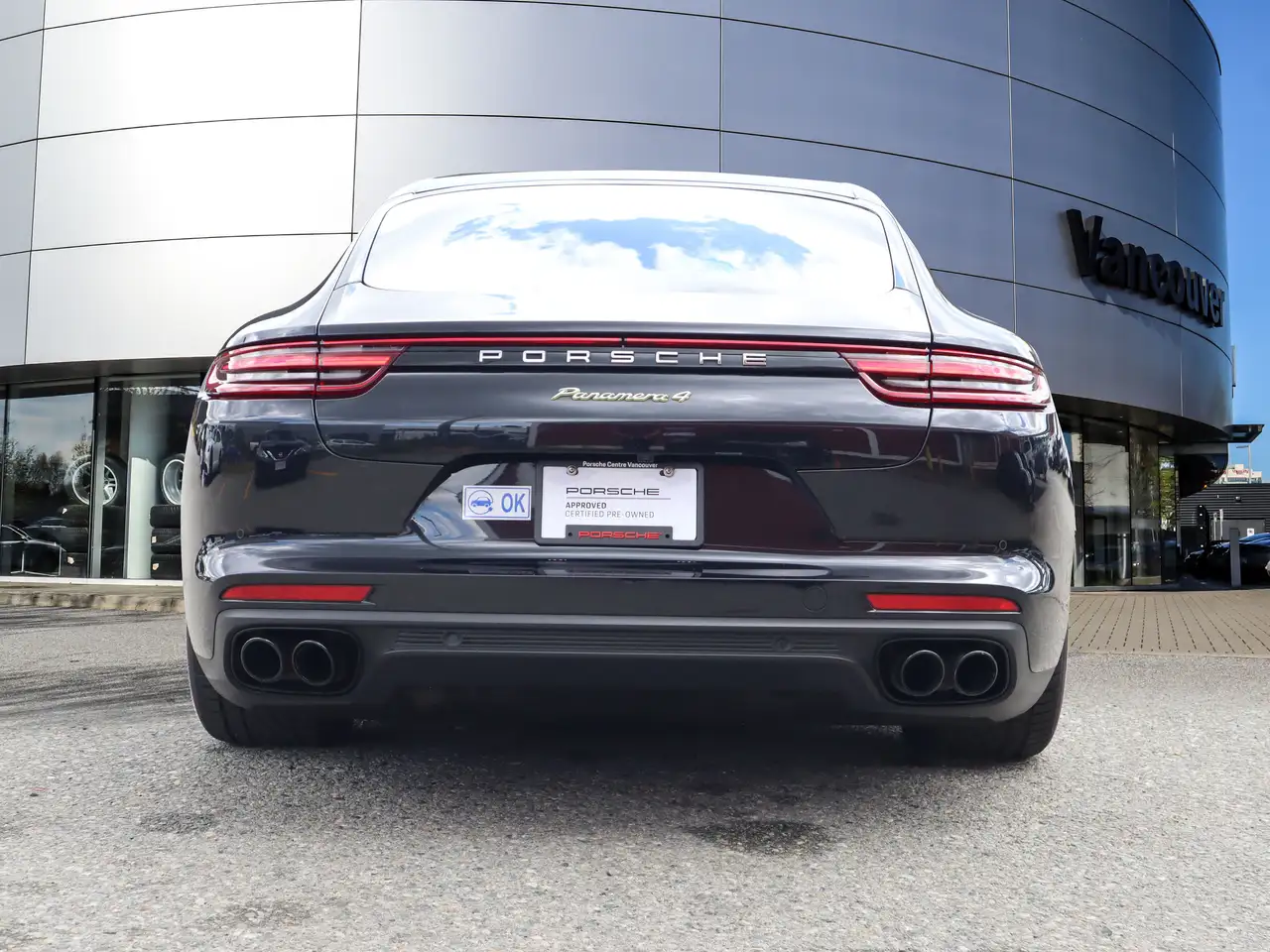 Porsche Panamera снимка Porsche Panamera