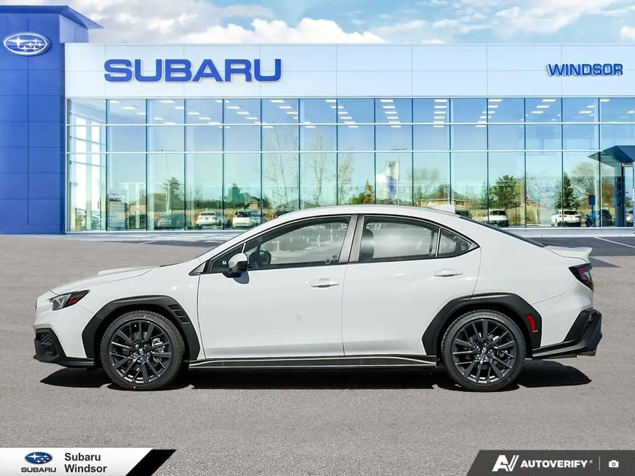 Subaru WRX снимка Subaru WRX