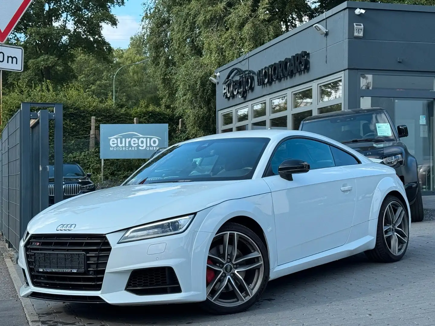 Audi TT S Coupe 2.0 TFSI quattro S Line /// Weiß - 1