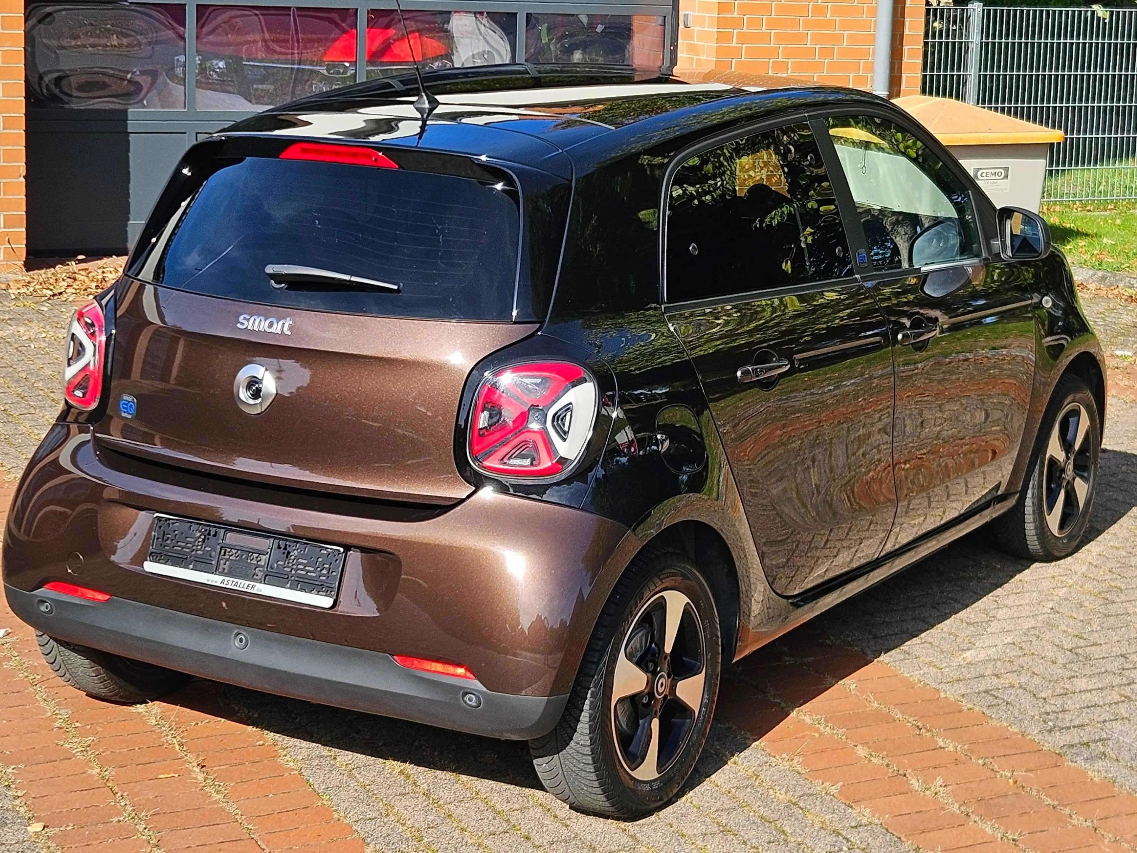 smart forFour smart EQ ForFour EQ passion mit plus u. exclusiv-Paket 22kw-Lader 2J Garantie möglich! — photo 9