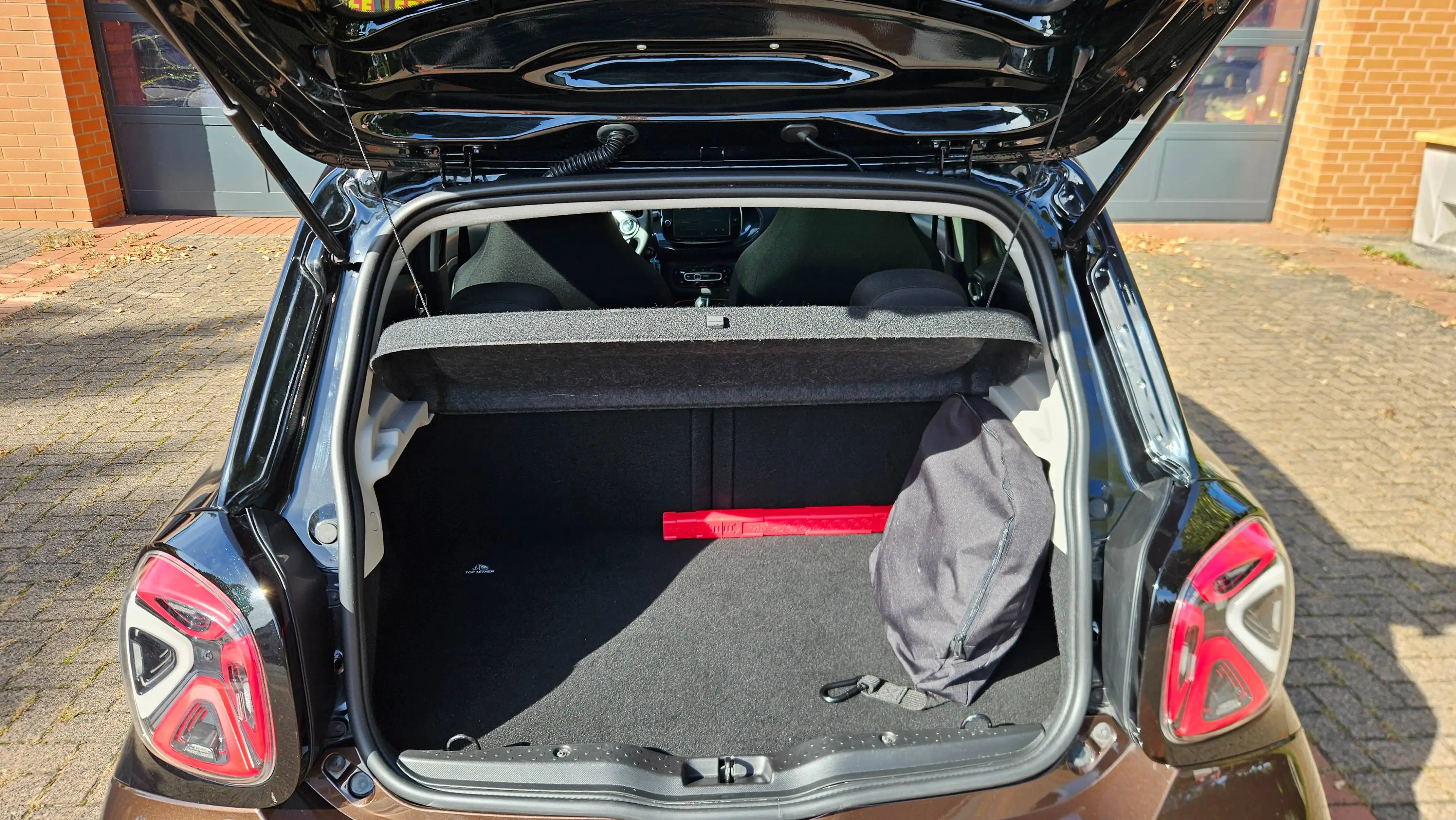 smart forFour smart EQ ForFour EQ passion mit plus u. exclusiv-Paket 22kw-Lader 2J Garantie möglich! — photo 7