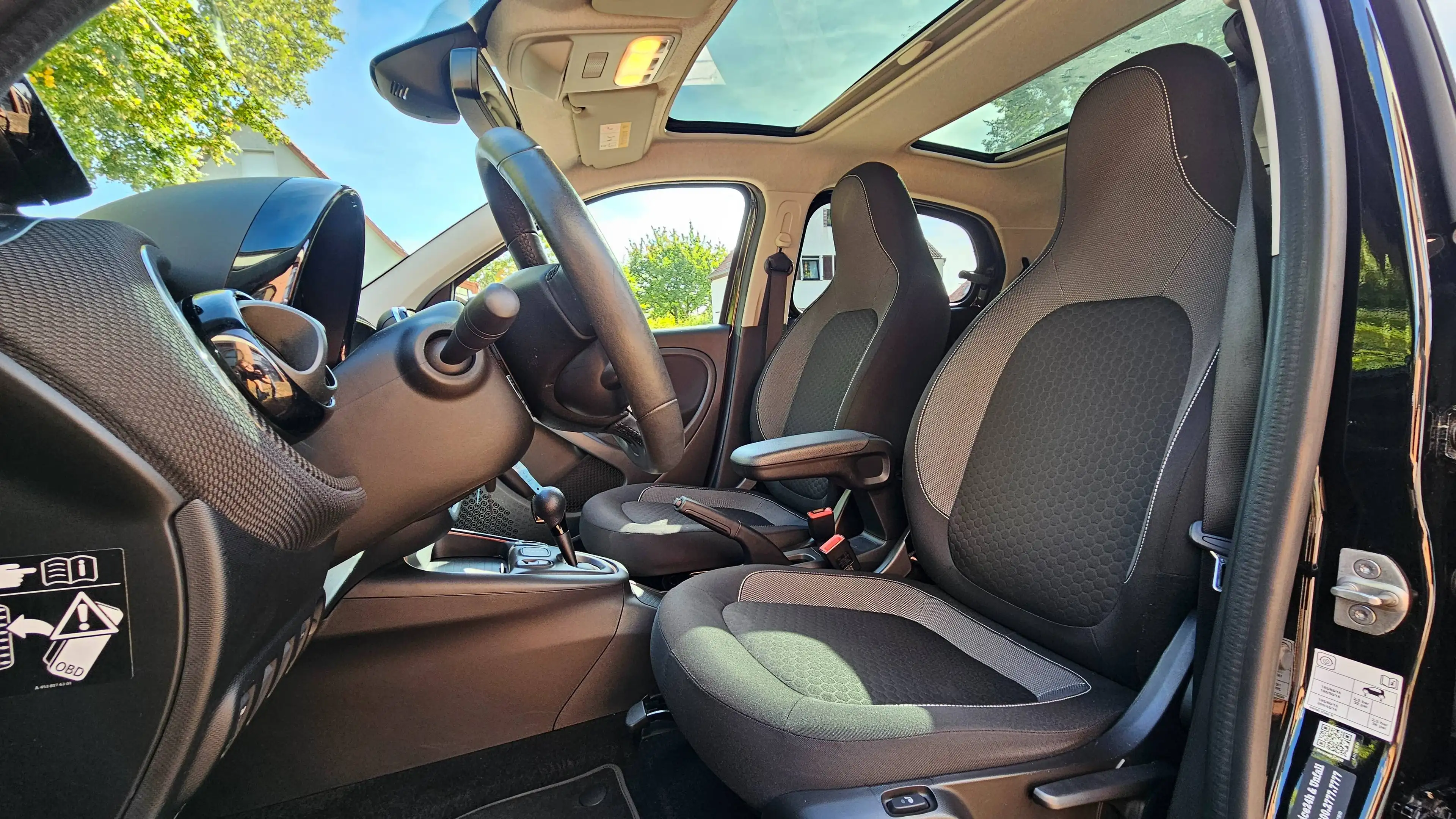 smart forFour smart EQ ForFour EQ passion mit plus u. exclusiv-Paket 22kw-Lader 2J Garantie möglich! — photo 3
