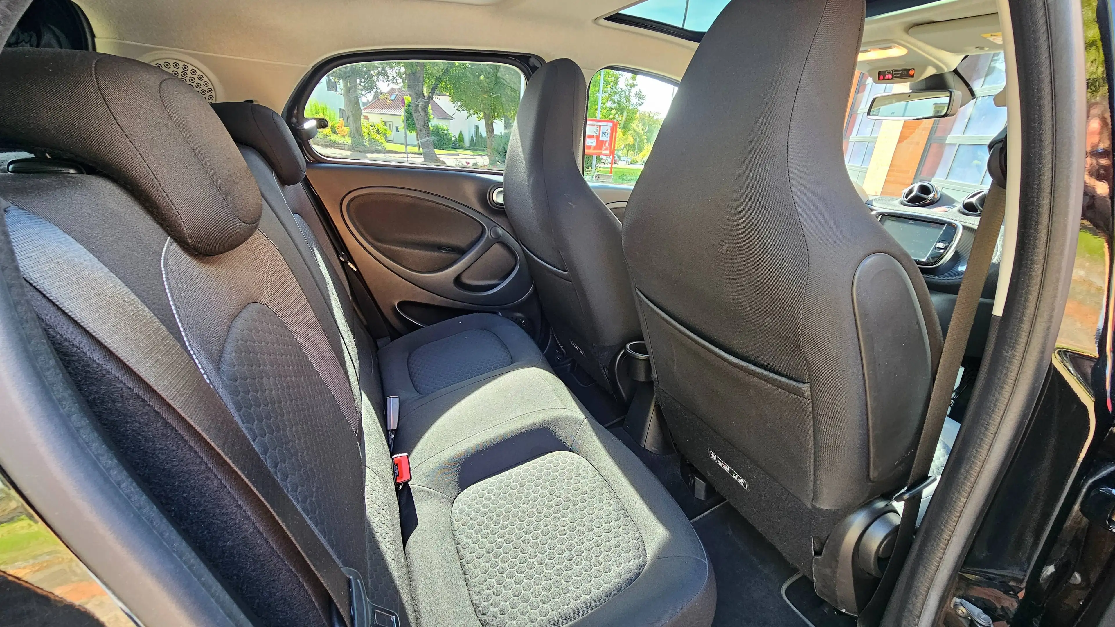 smart forFour smart EQ ForFour EQ passion mit plus u. exclusiv-Paket 22kw-Lader 2J Garantie möglich! — photo 13