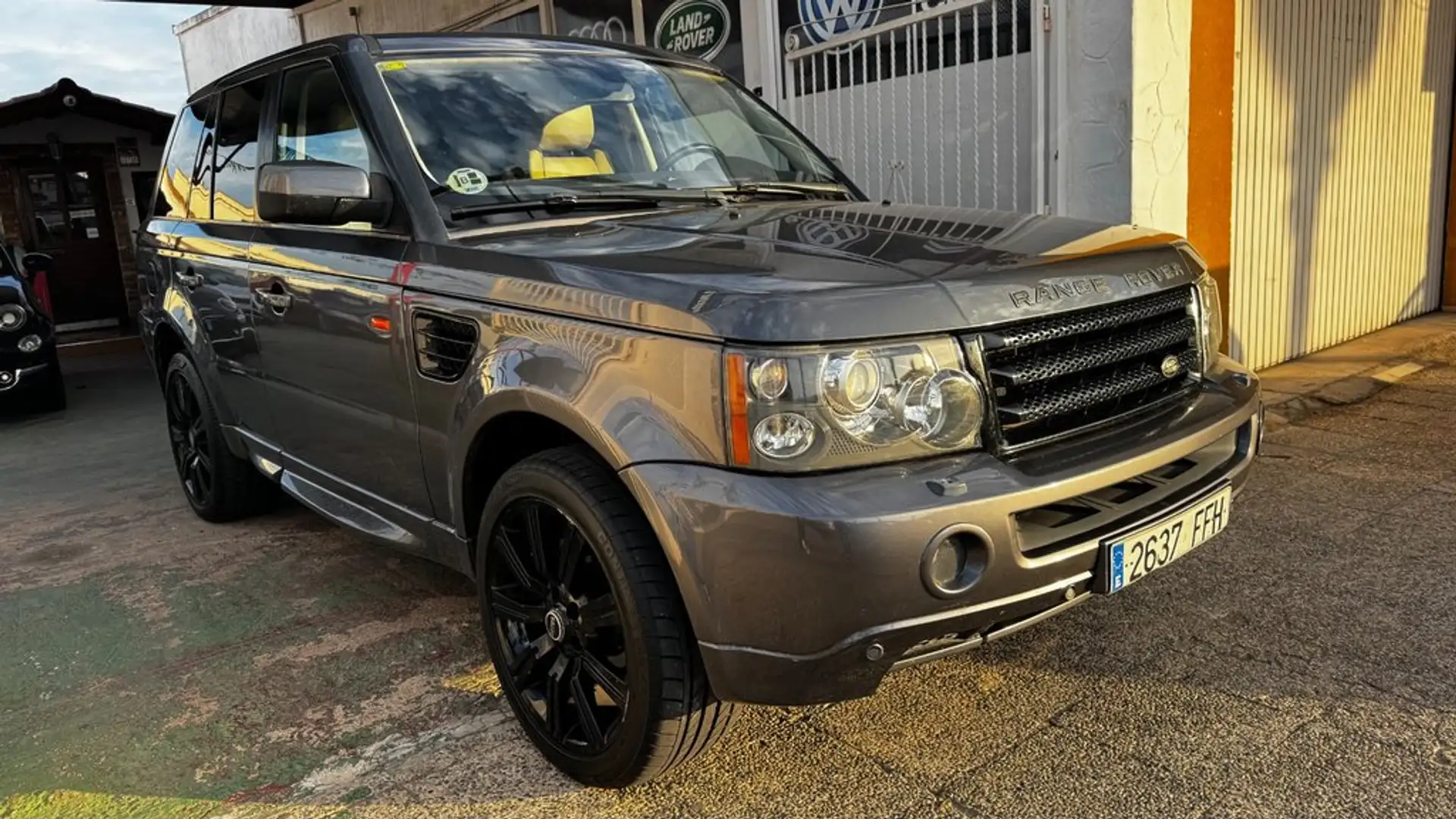 Land Rover Range Rover Sport 2.7 TD V6 SE Gris - 1