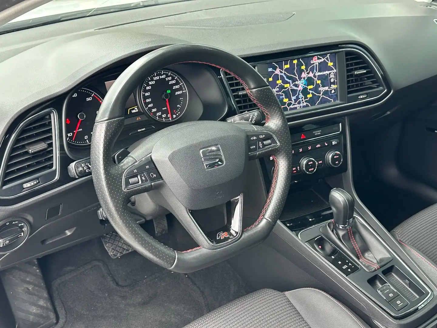 SEAT Leon FR 2.0TDI DSG LED NAVI ACC SPORT DAB Weiß - 2