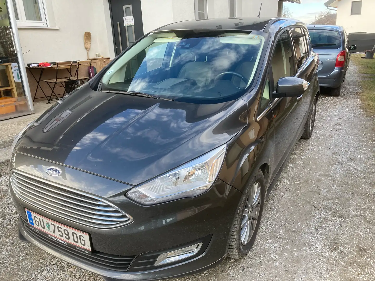 Ford Grand C-Max Grand C-MAX Titanium 2,0 TDCi Titanium Grau - 2