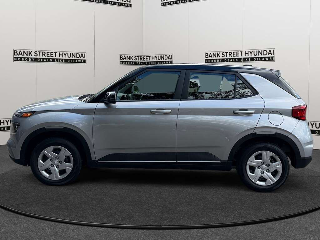 2025 Hyundai Venue Essential IVT w/Two-Tone — снимка 1
