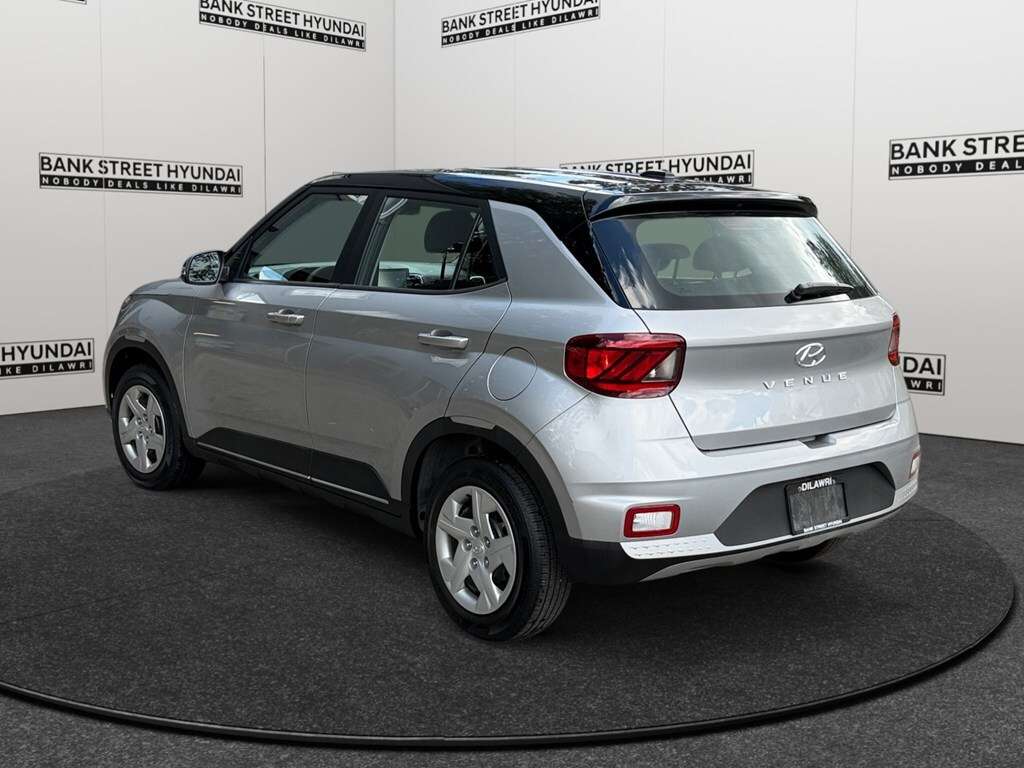 2025 Hyundai Venue Essential IVT w/Two-Tone — снимка 1