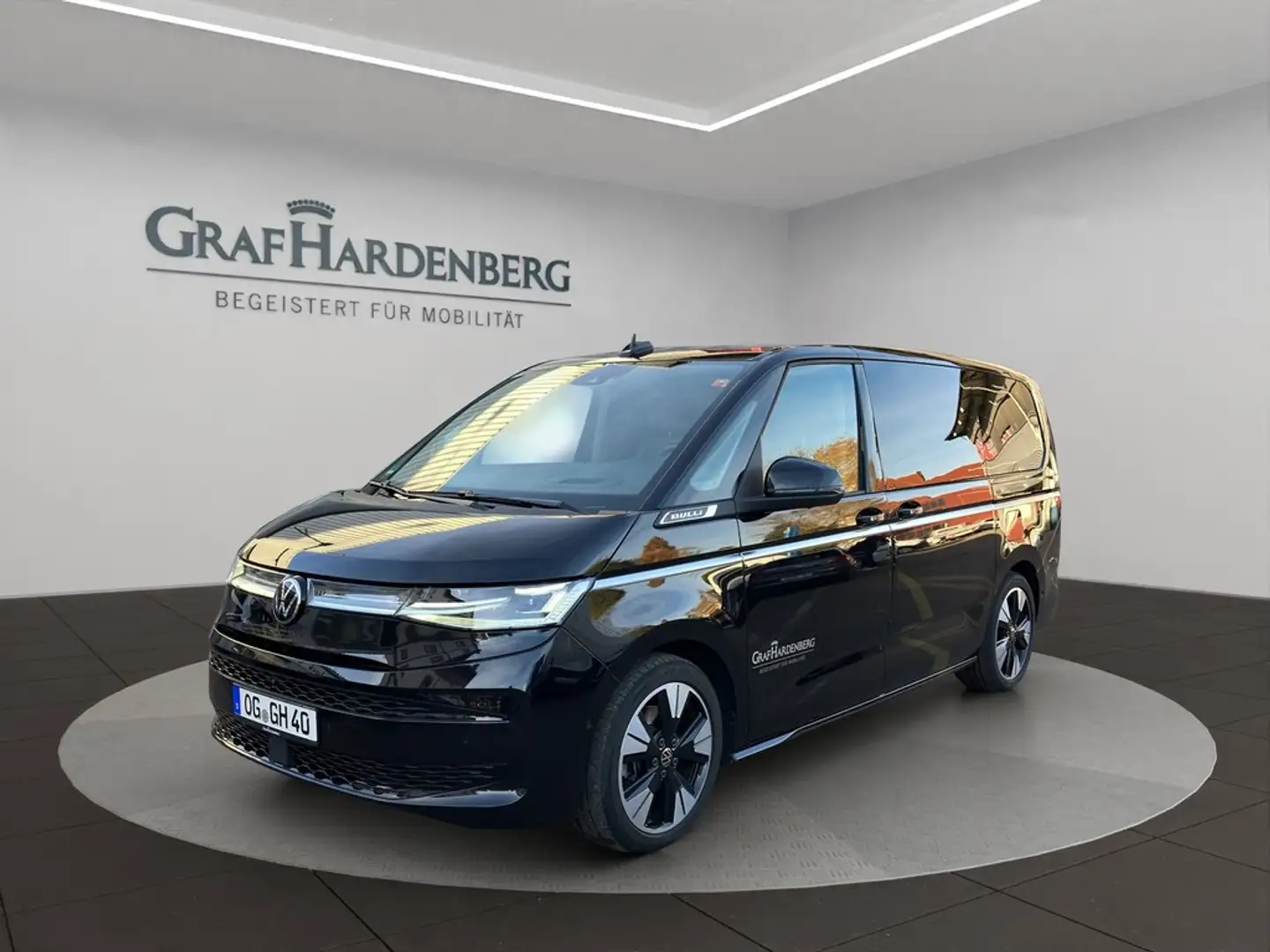 Volkswagen T7 Multivan 2.0 TDI LÜ Style Schwarz - 1