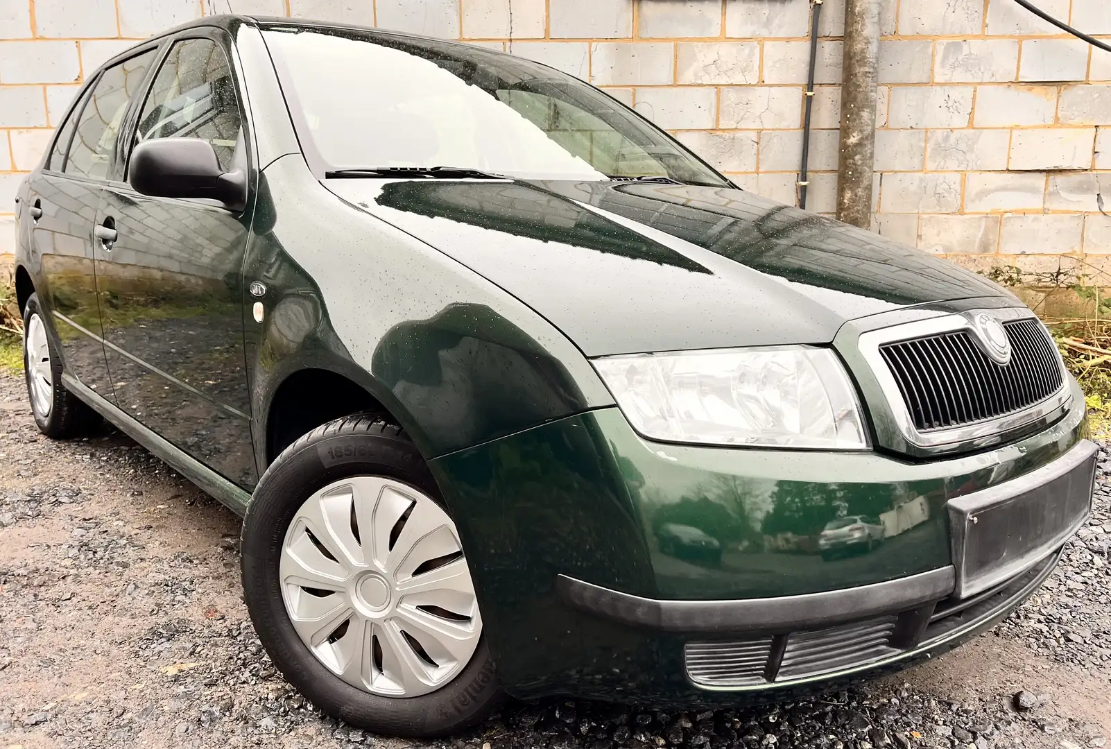 Skoda Fabia 1.4i / Prêt à immatriculer / 1er Propriétaire / Verde - 1