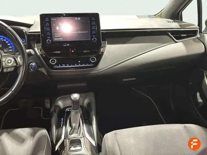 Toyota Auris 2022, foto 16