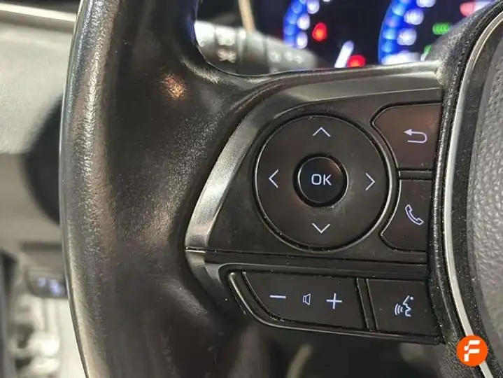 Toyota Auris 2022, foto 13