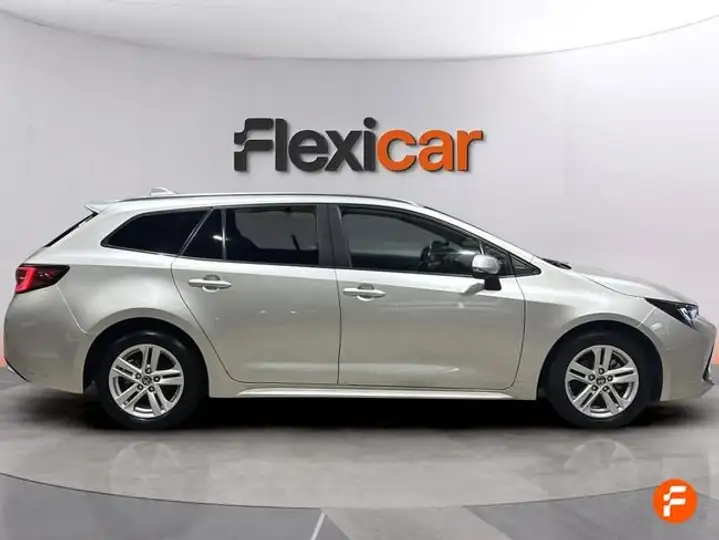 Toyota Auris 2022, foto 9