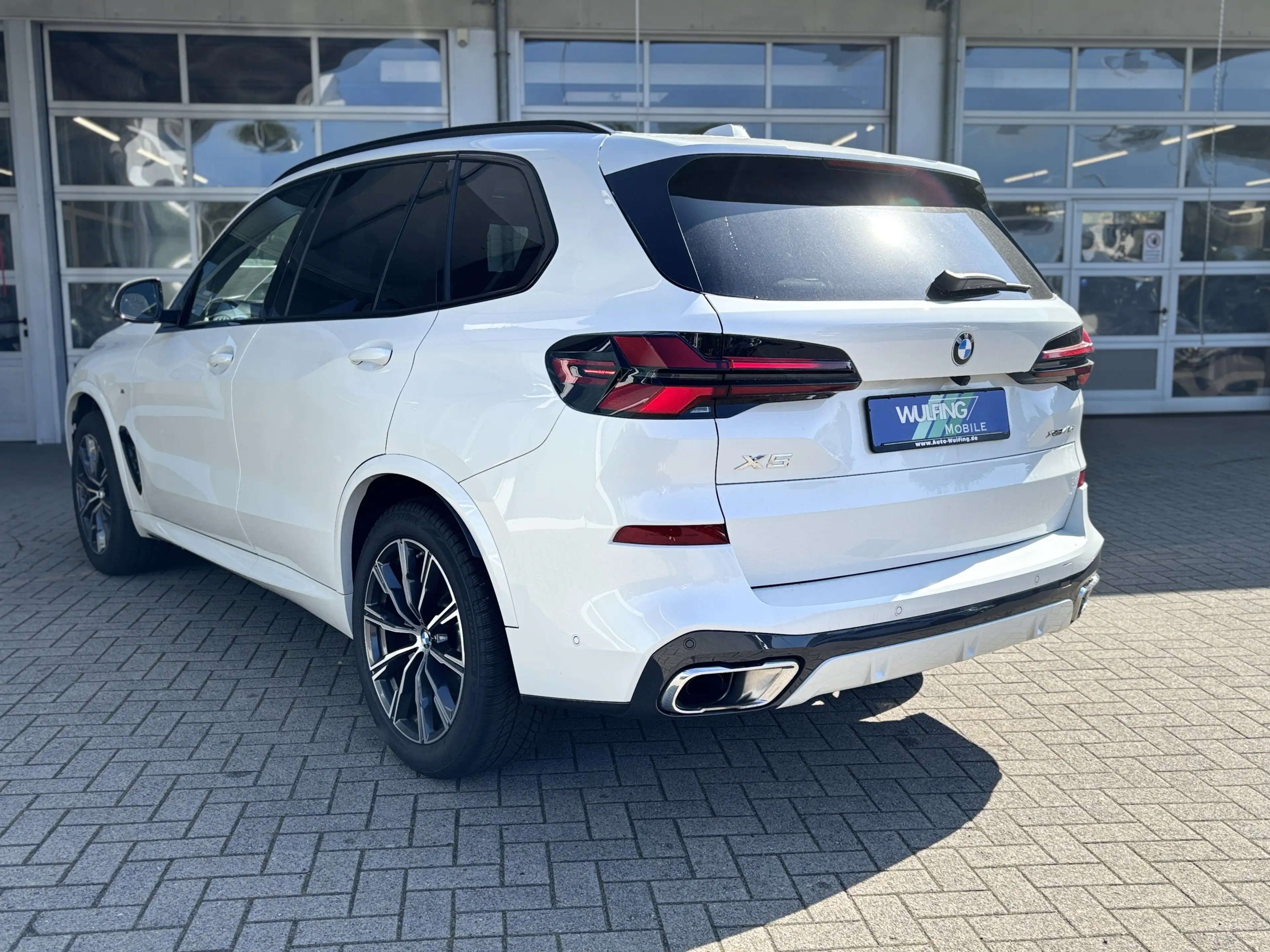BMW X5 40d xDrive M-SPORT LEDER Pano AHK 1. Hd. — photo 6