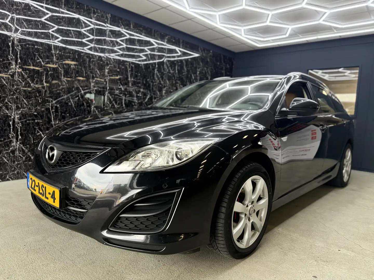 Mazda 6 Sportbreak 1.8 Business Zwart - 1