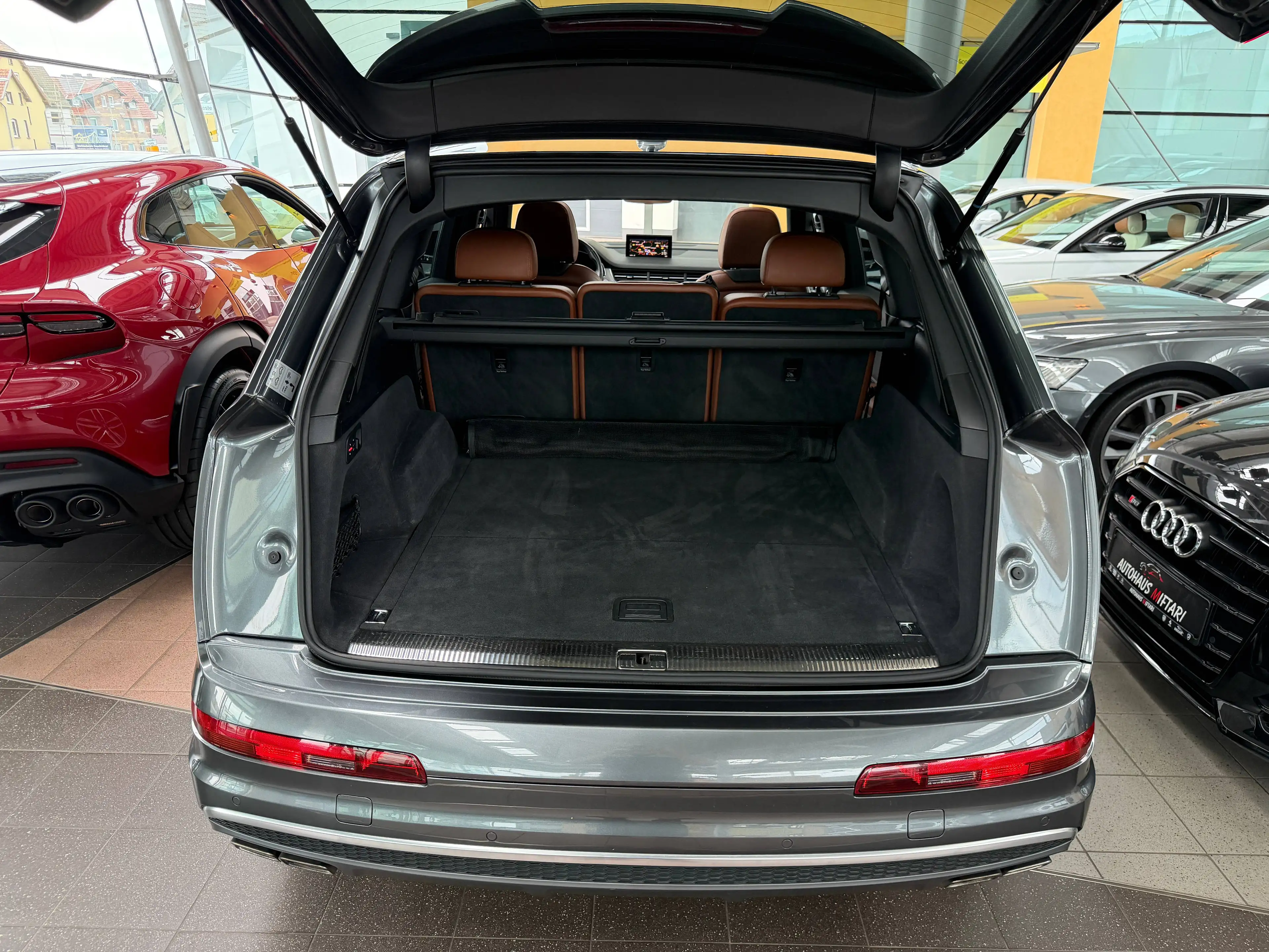Audi SQ7 4.0 TDI Matrix Nachtsicht Bose Advanced 360° 21" — photo 10