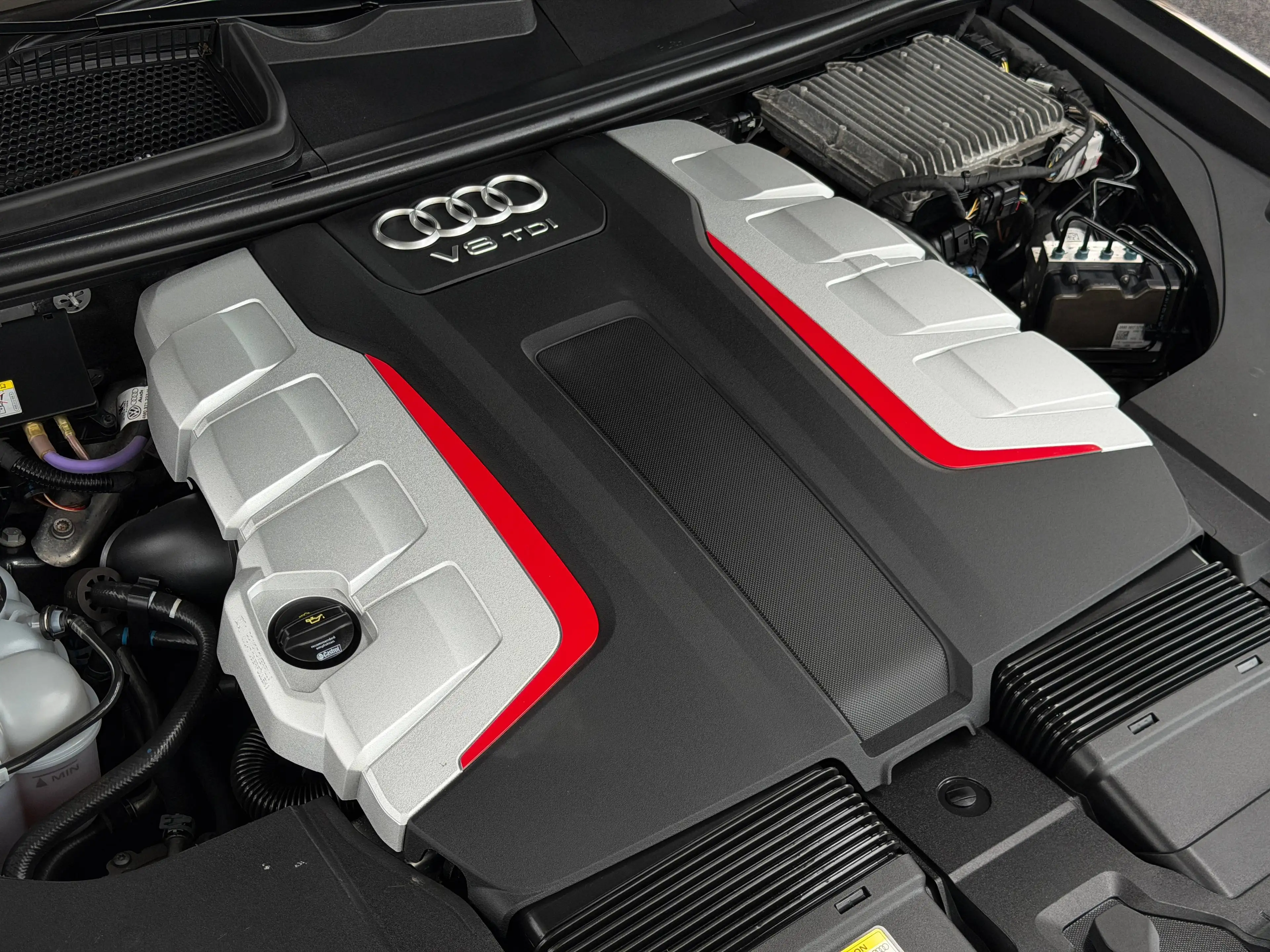 Audi SQ7 4.0 TDI Matrix Nachtsicht Bose Advanced 360° 21" — photo 4