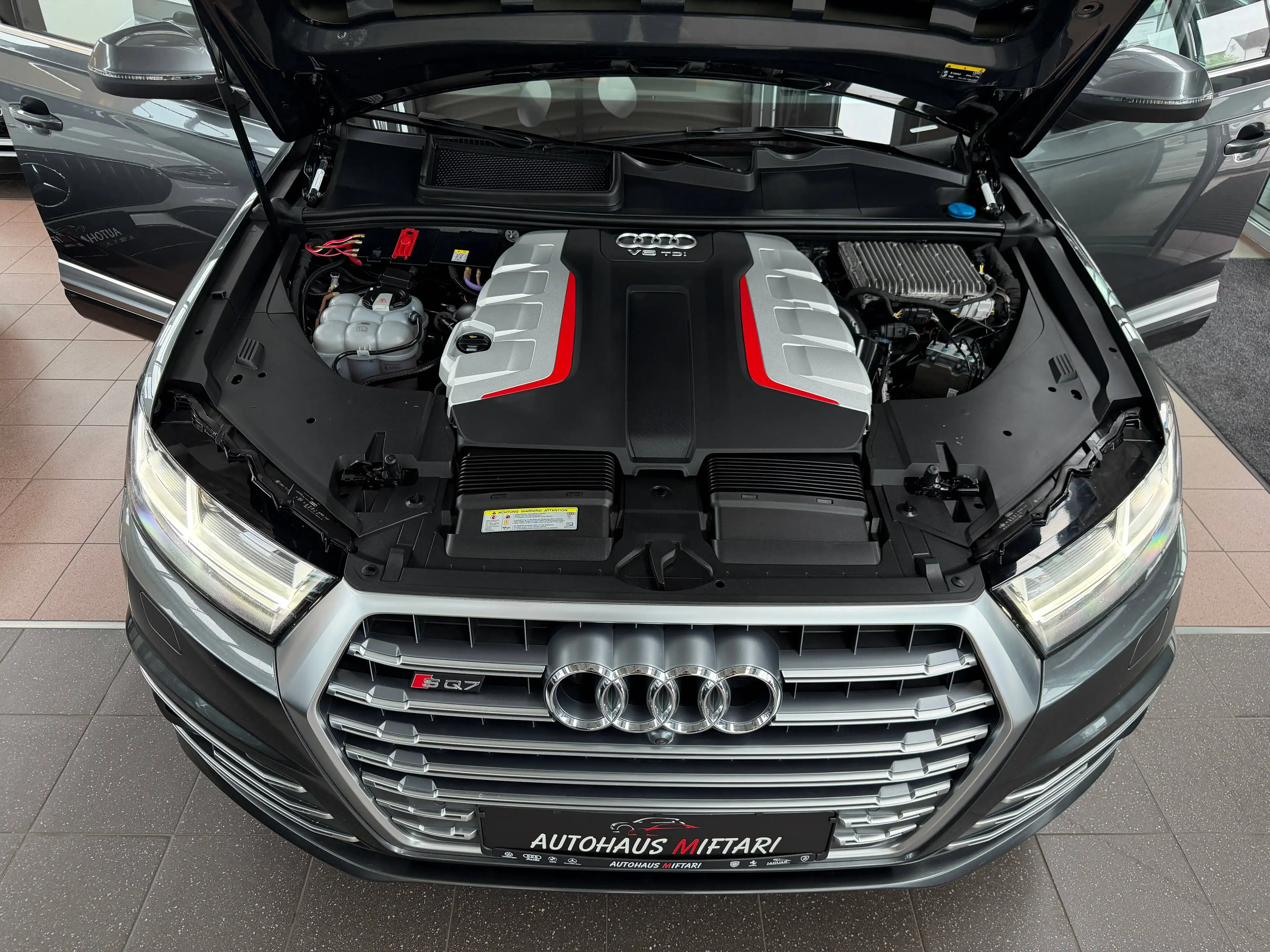 Audi SQ7 4.0 TDI Matrix Nachtsicht Bose Advanced 360° 21" — photo 3