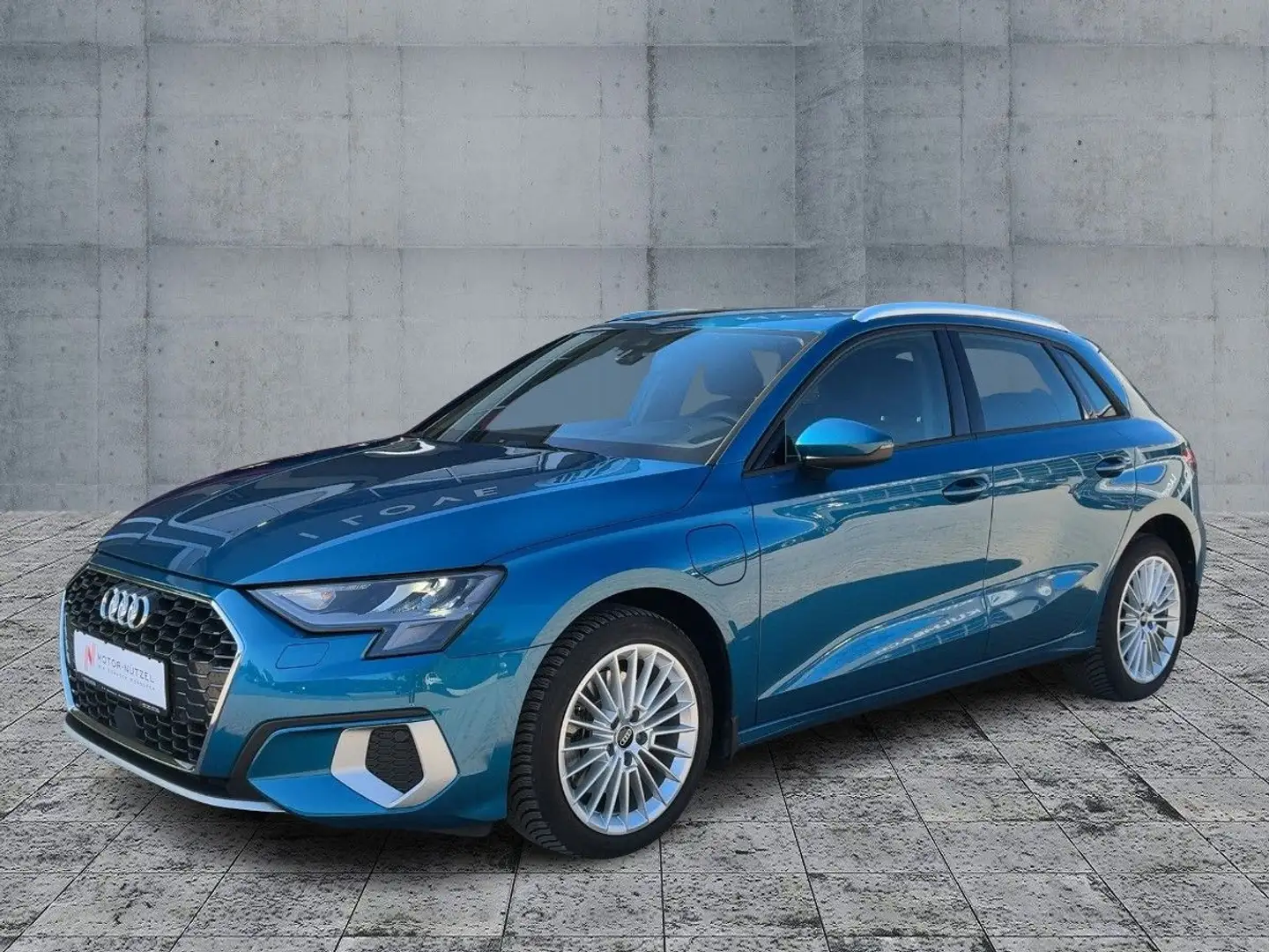 Audi A3 40 TFSI e ADVANCED LED+NAV+ACC+SHZ+RFK+HuD+VC Blau - 2