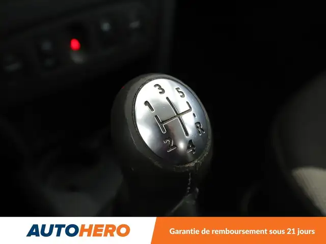 Dacia Sandero view 28