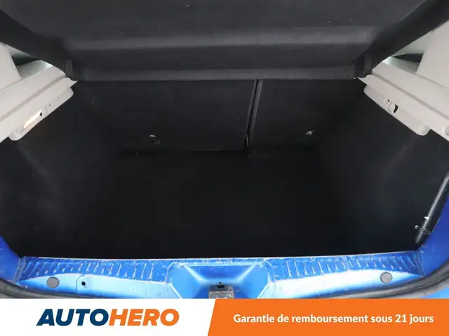 Dacia Sandero view 17