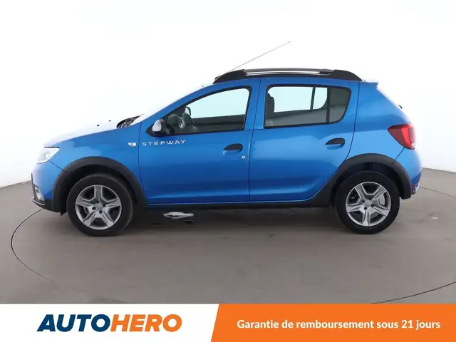 Dacia Sandero Stepway view 3