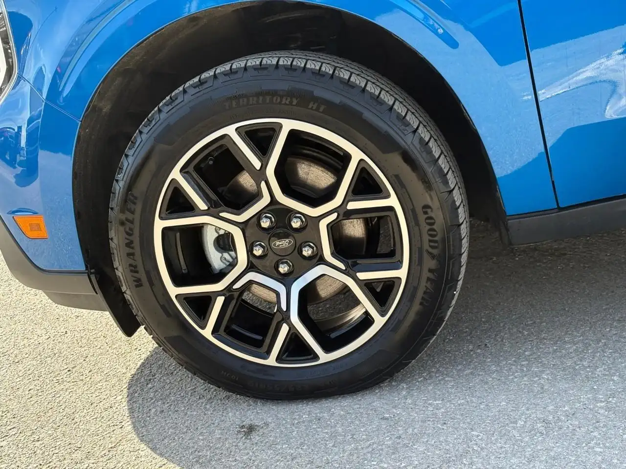 Ford Maverick снимка Ford Maverick