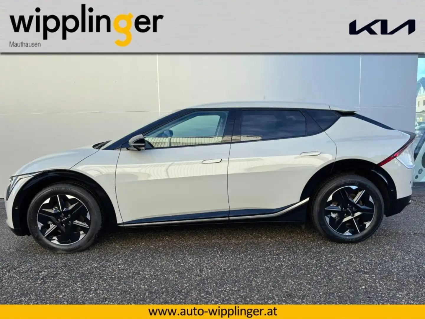 Kia EV6 /AIR/PLUS/84,0KWH/AT/RWD/229 LP.: € 59.090,00 Grau - 2