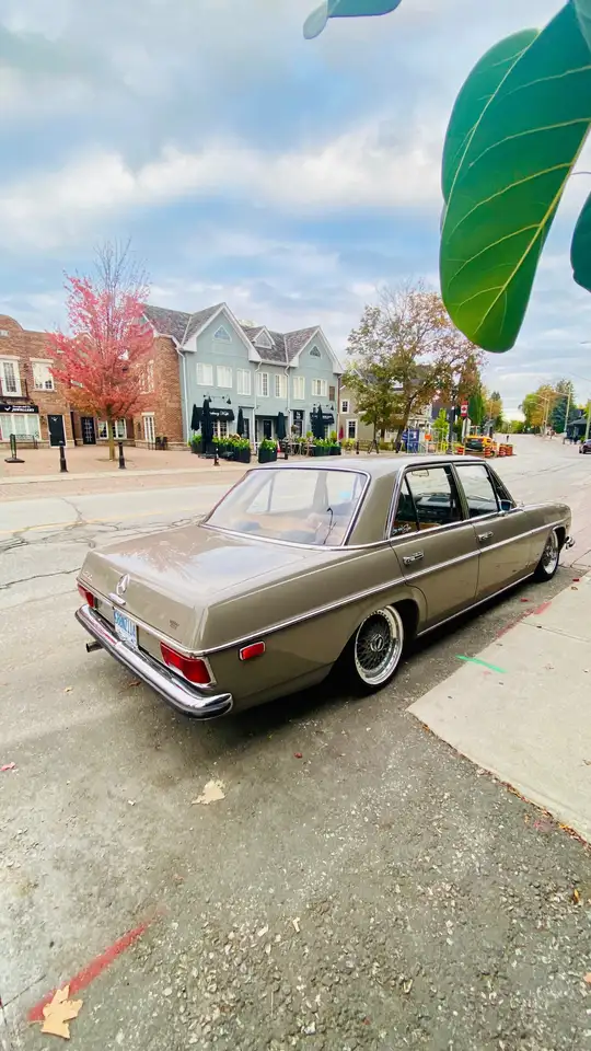Mercedes-Benz 230 снимка Mercedes-Benz 230